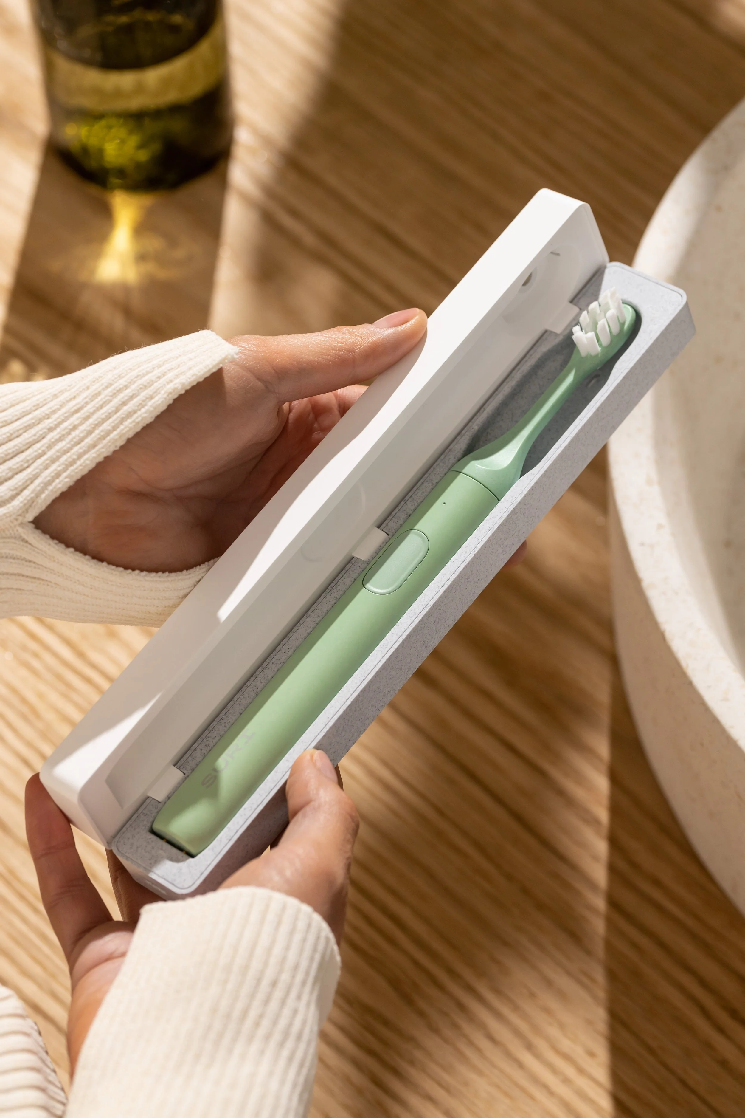 Introducing SURI’s Innovative Eco-Friendly Electric Toothbrush