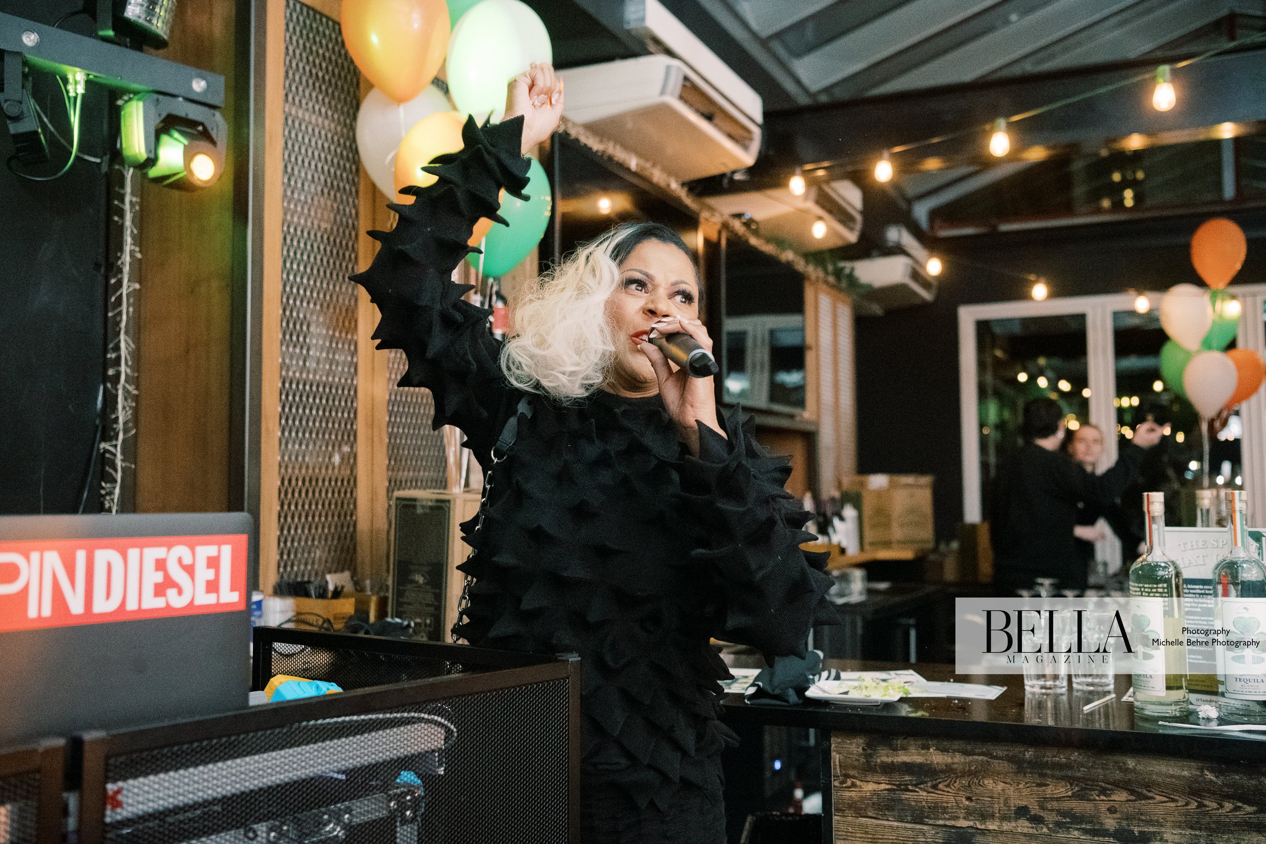 COVERPARTY2Michelle-Behre-Creative-Co-BELLA-Magazine-Women-of-Influence-Cover-Party-Burgerology-229.jpg