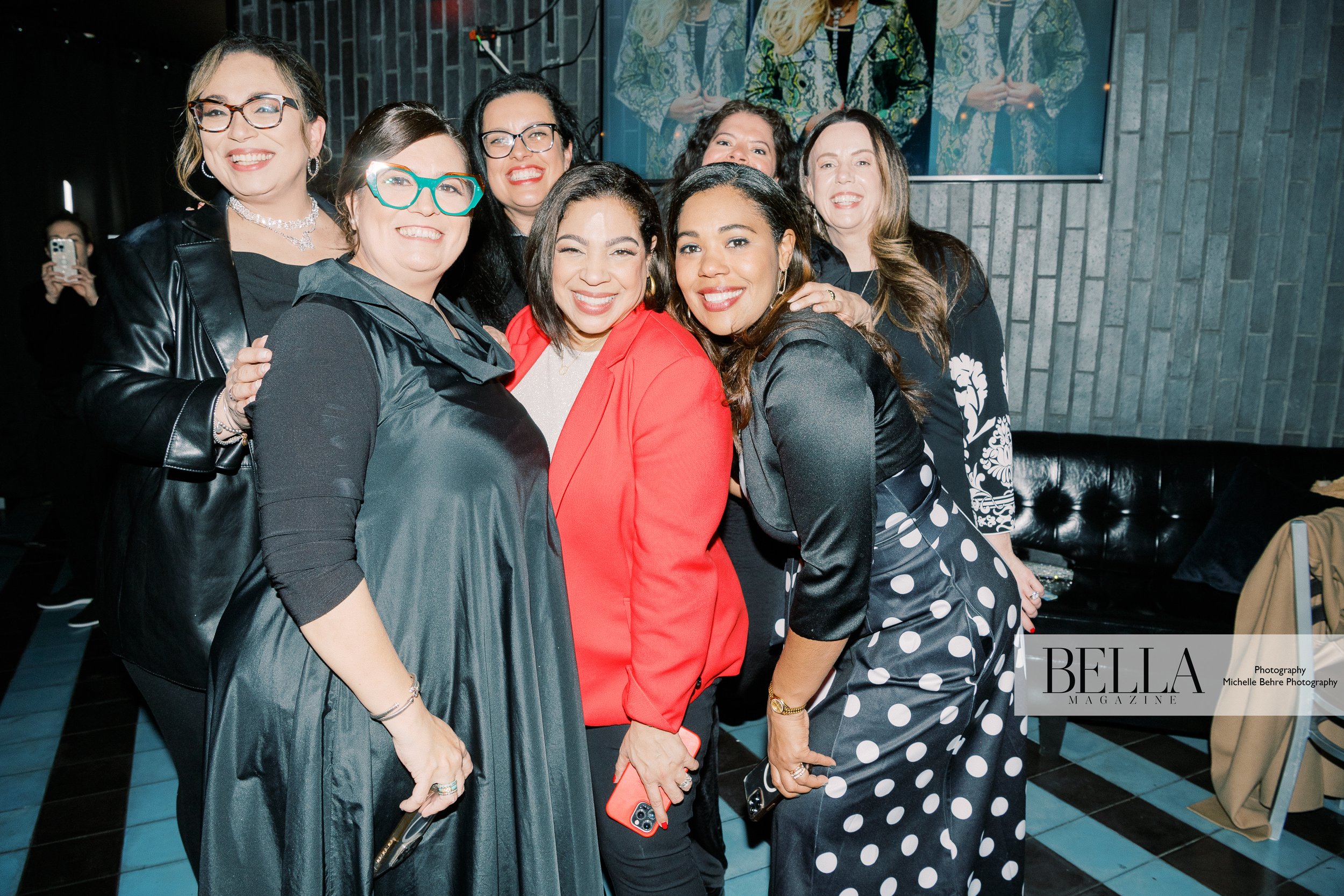 COVERPARTY2Michelle-Behre-Creative-Co-BELLA-Magazine-Women-of-Influence-Cover-Party-Burgerology-264.jpg