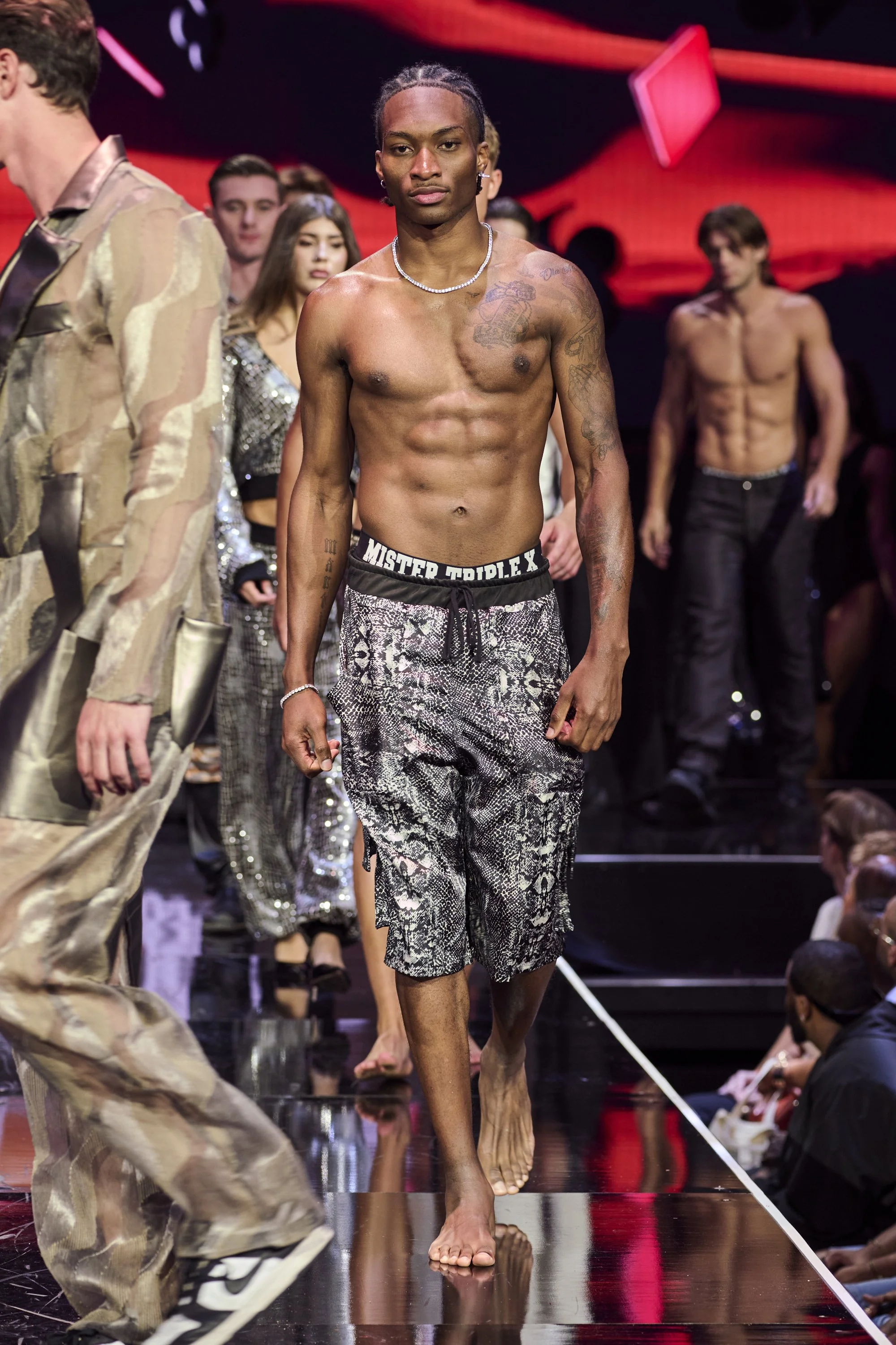 BELLAMagazine-SWLVMisterTripleXRunwayShow.jpg