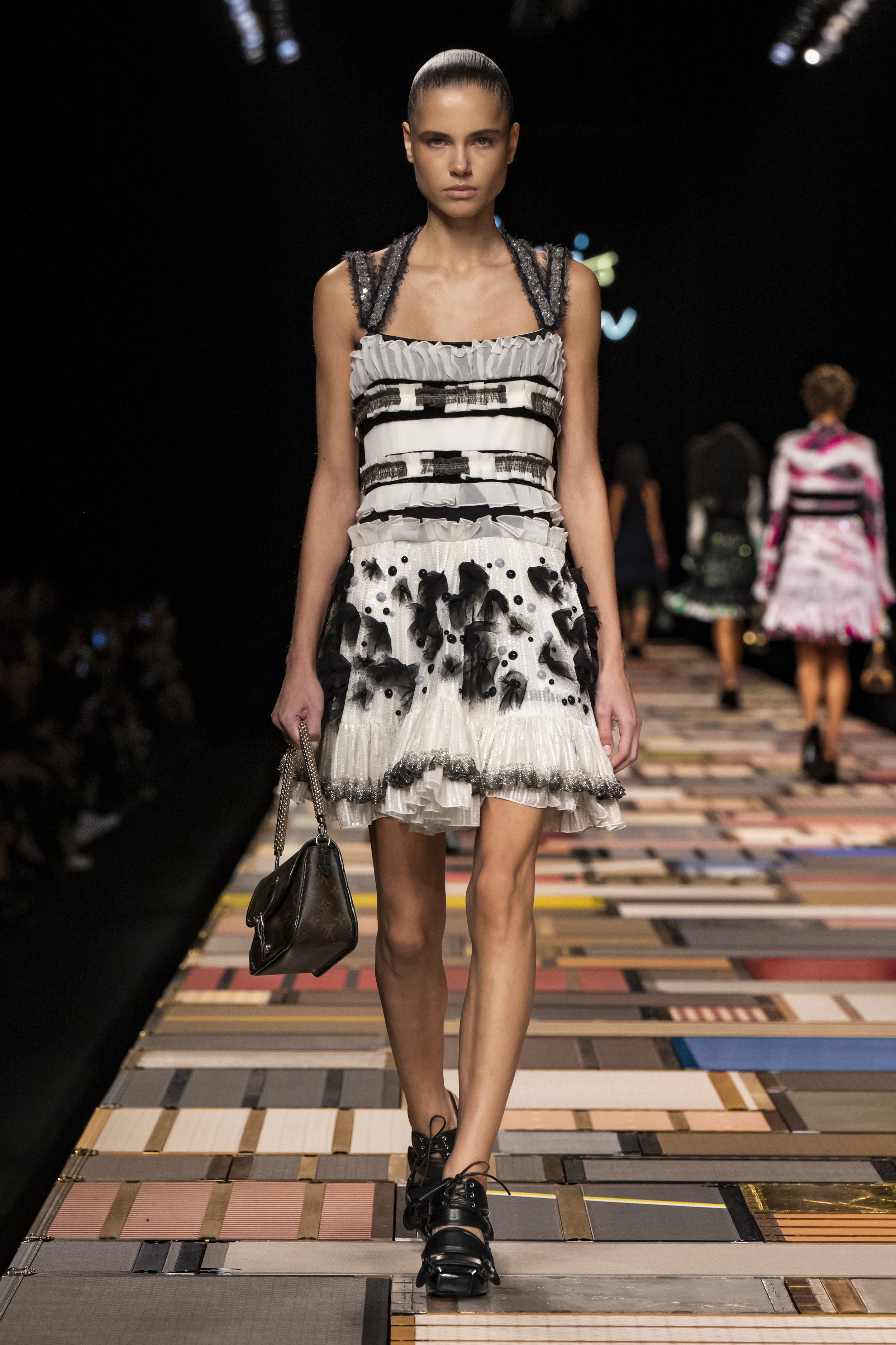 LV_SS25_Look_18.jpg