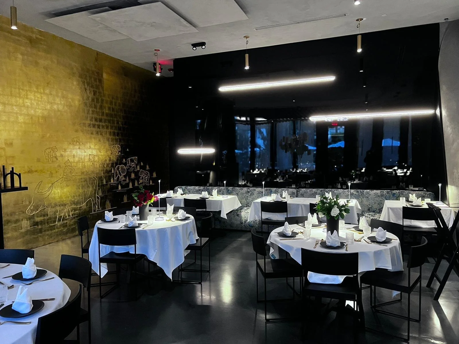 BELLA-Magazine-Daniela Gao Restaurant 1.JPG