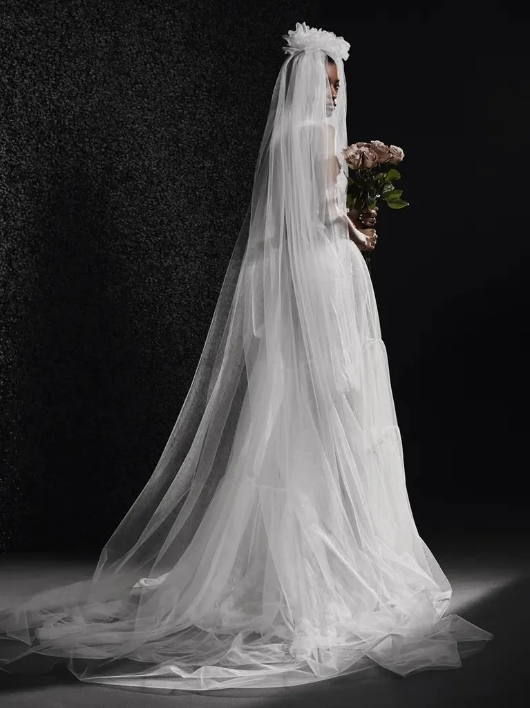 Vera Wang Bride_V-CAMPANULE.jpeg