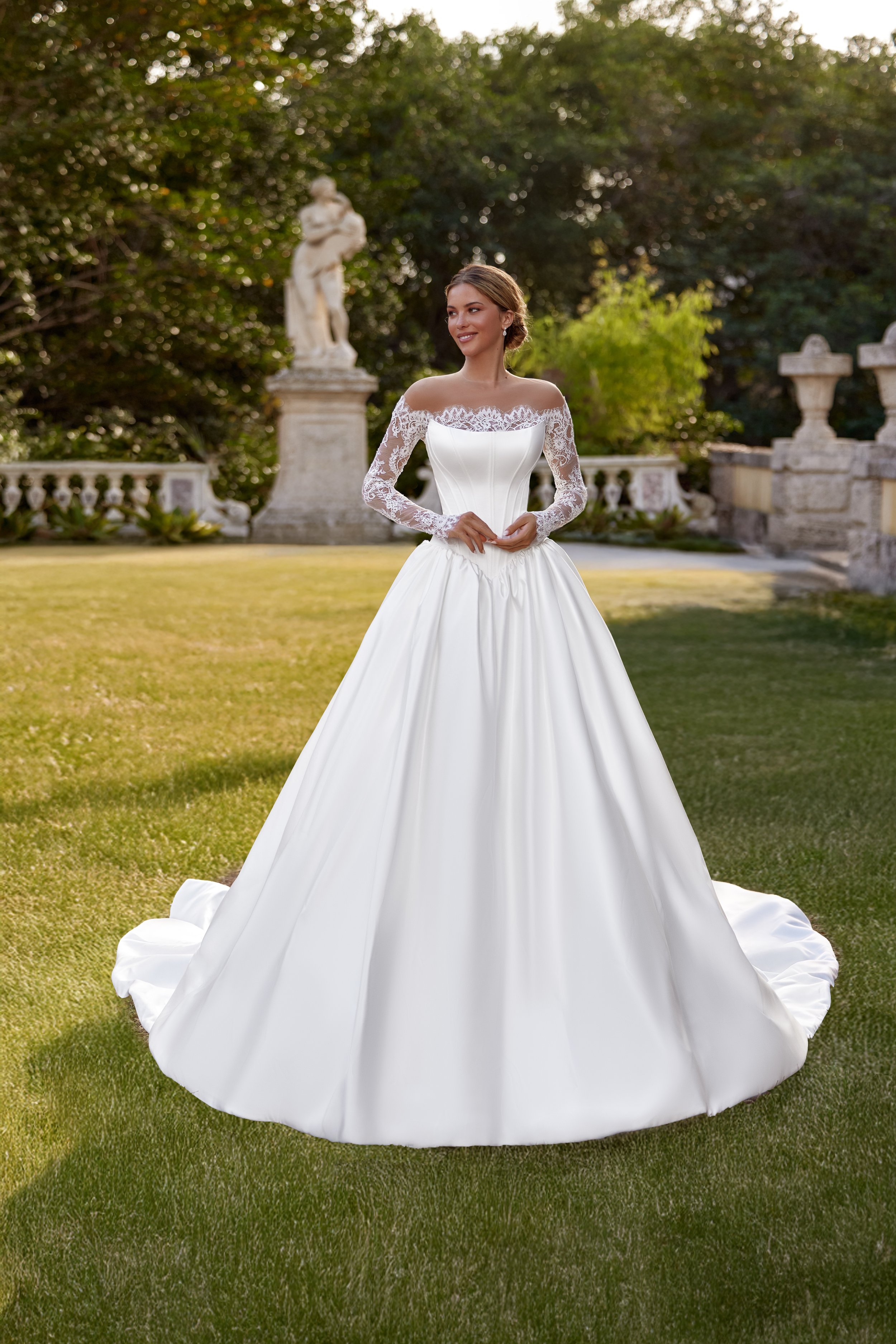 BELLA-BRIDAL-OMBELA-BRIDAL-OM1U3A8072.jpeg
