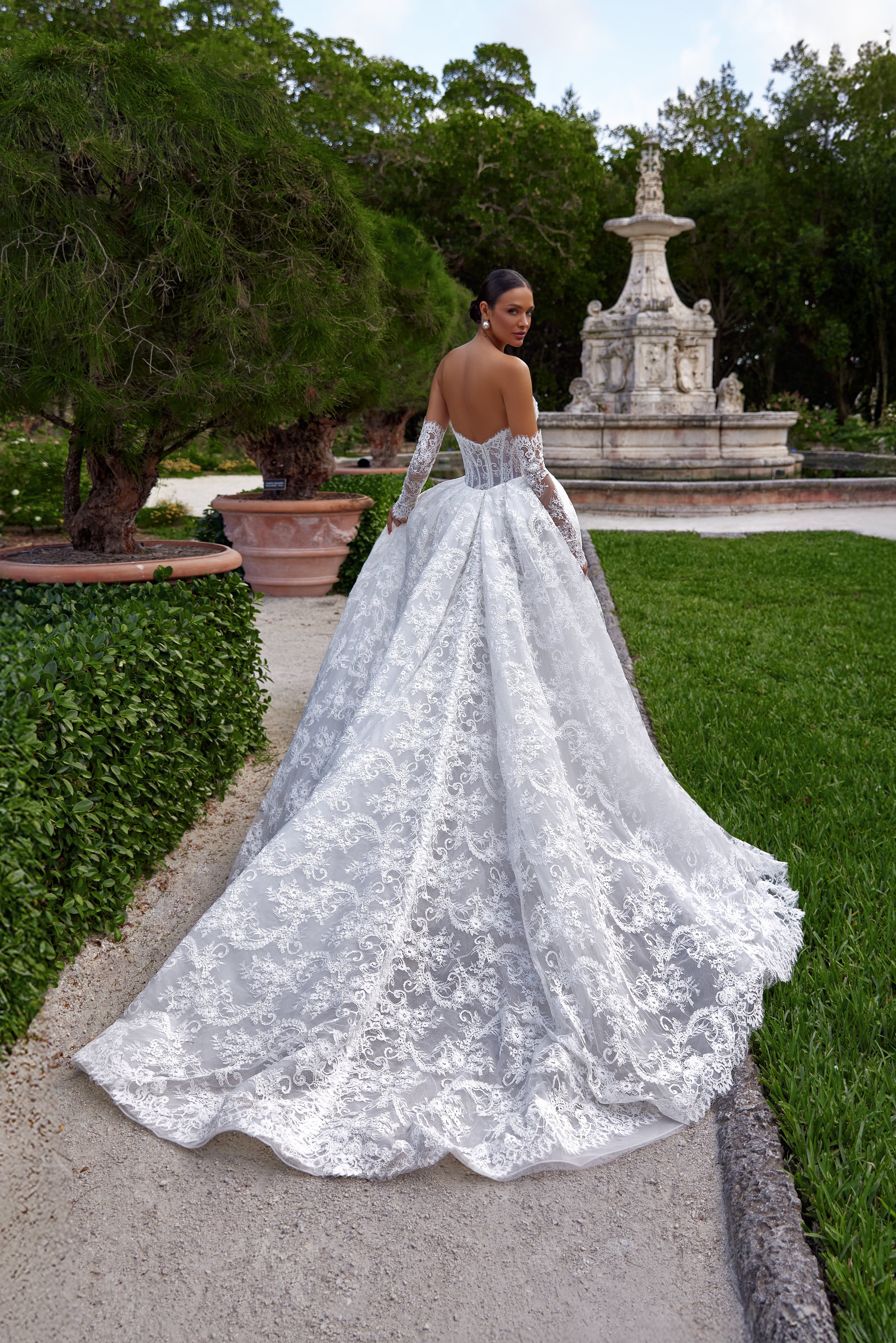 BELLA-BRIDAL-OMBELA-BRIDAL-OM1U3A8987.jpeg