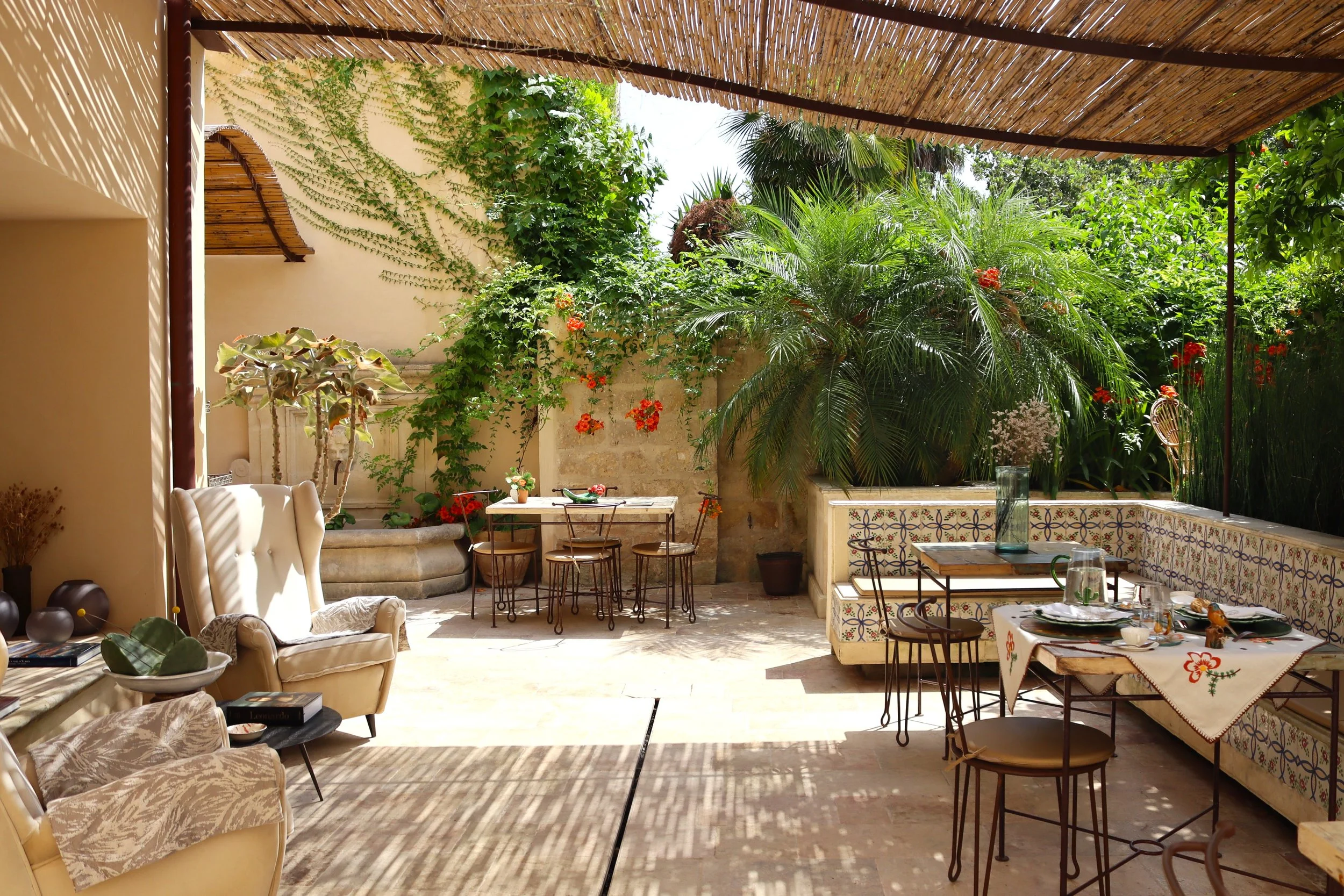 08 - Palazzo Maresgallo - dimora storica - b&b - luxury - Lecce - Salento - Holiday - vacanza - book now - Breakfast Garden.JPG