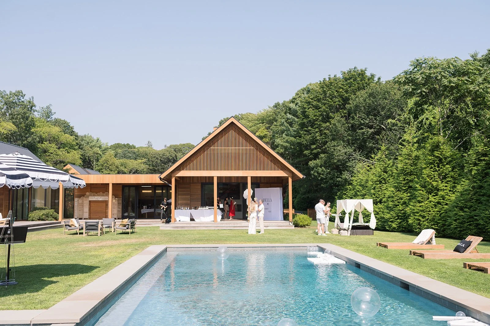 SunkissedHamptons_BELLA_MBP_0816_2025-10.jpg