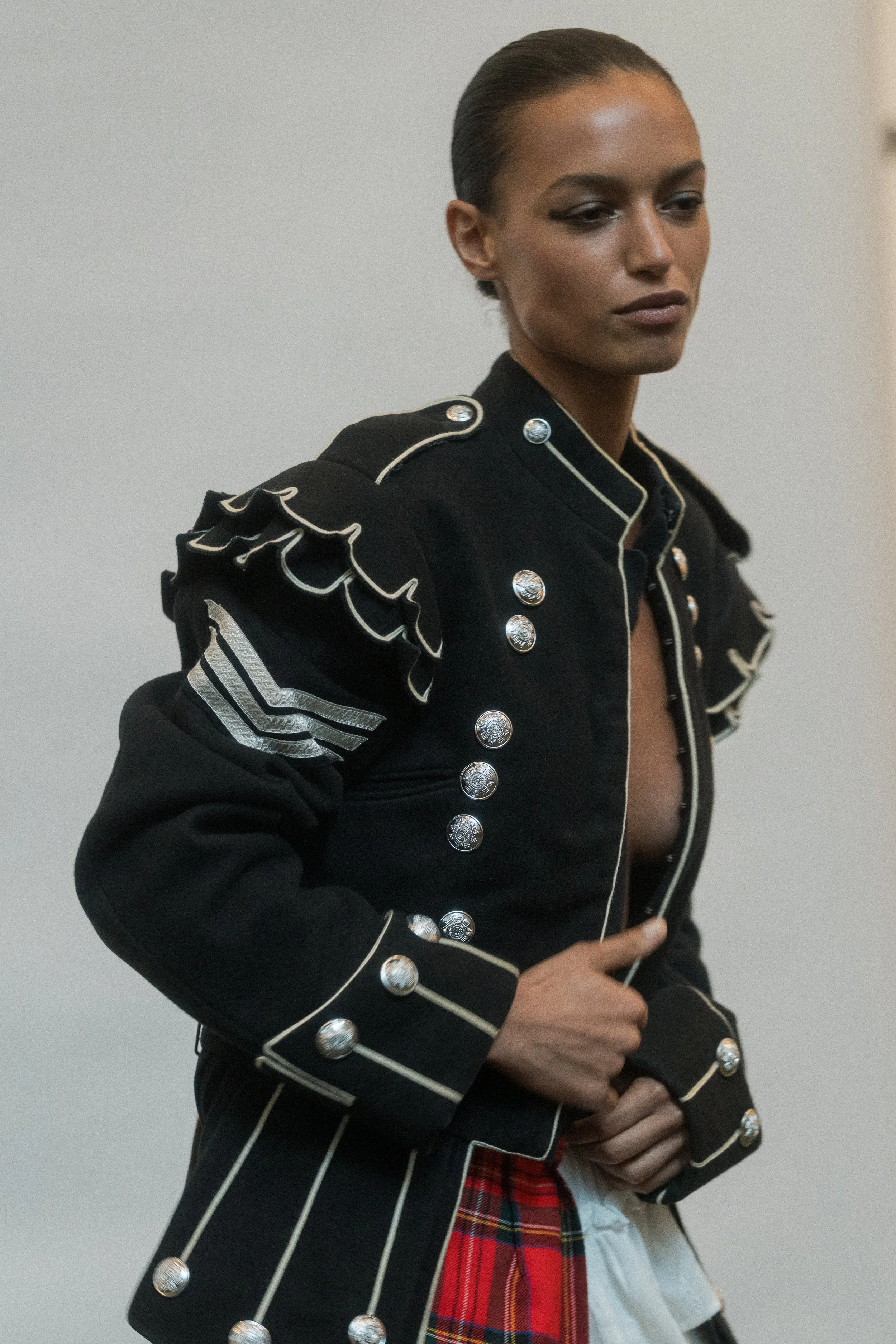 EDITORIAL-FFW-MBFashionForwardWeek_WSA_MBP_0909_2025-425.jpg