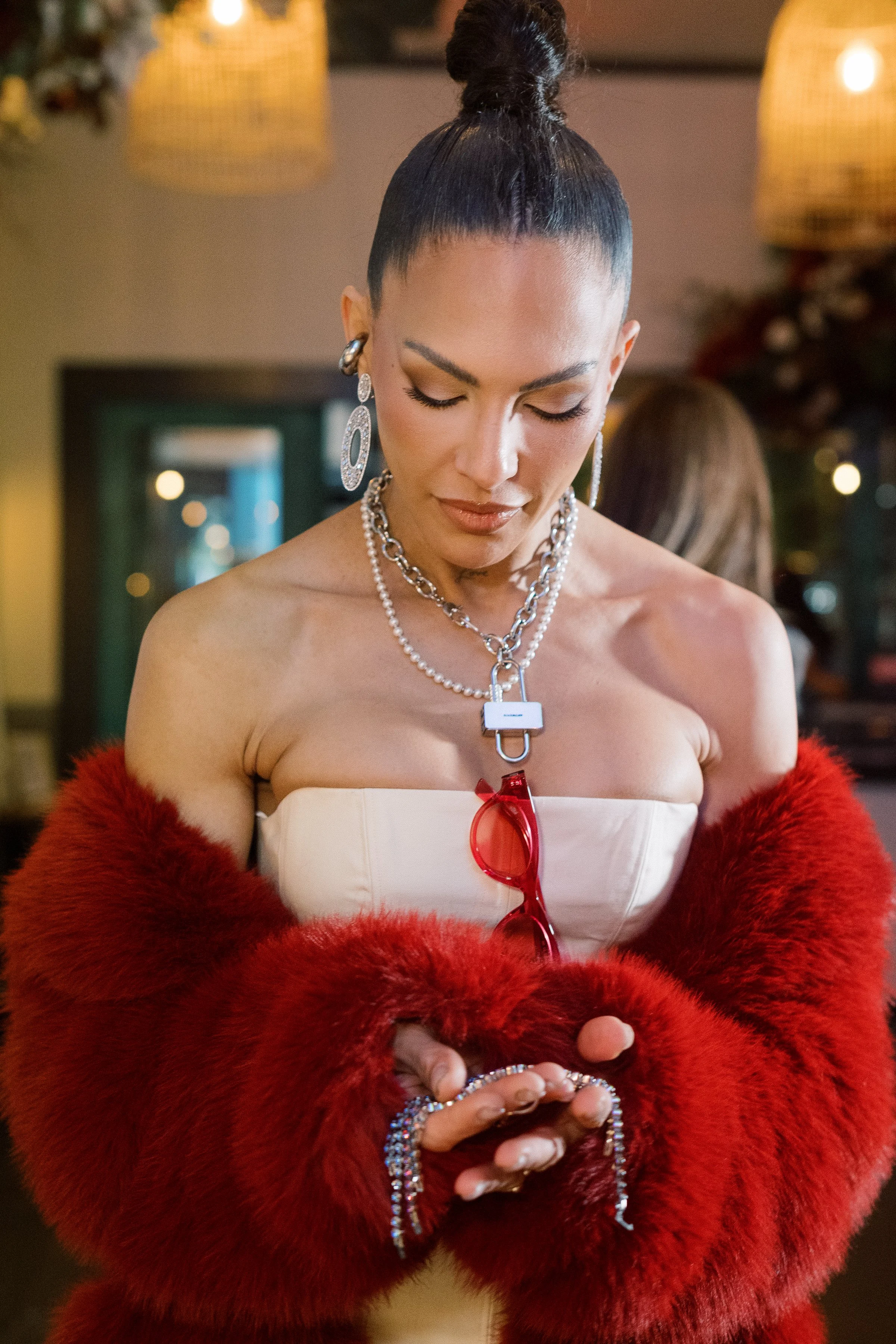 Vertical-BELLA-FASHION-FEAST-MBPBELLAFashionIssue_Ellington_MBP_0915_2025-201.jpg