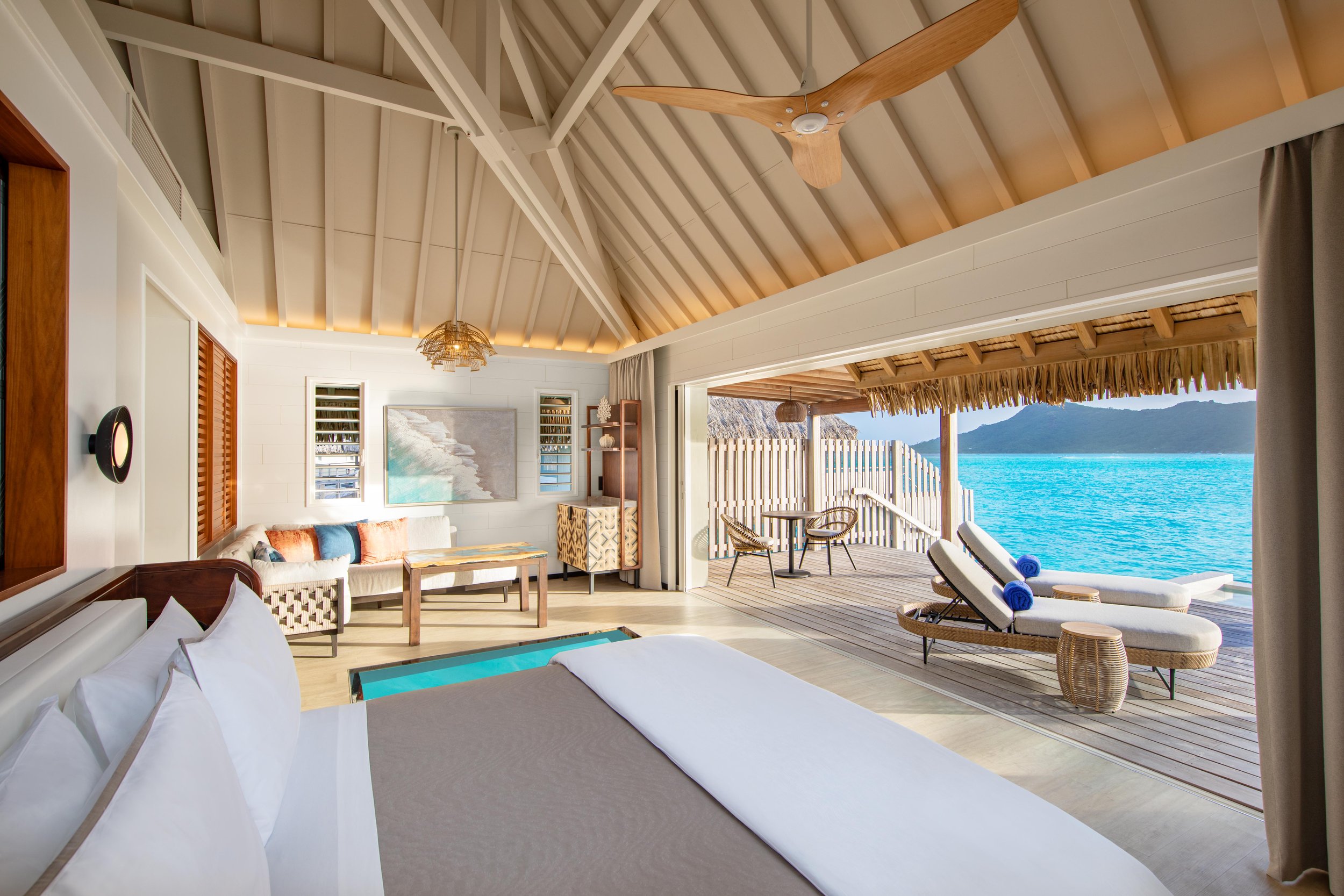 BELLA-Magazine-BOBWI-overwater-suite-room-terrace.jpg
