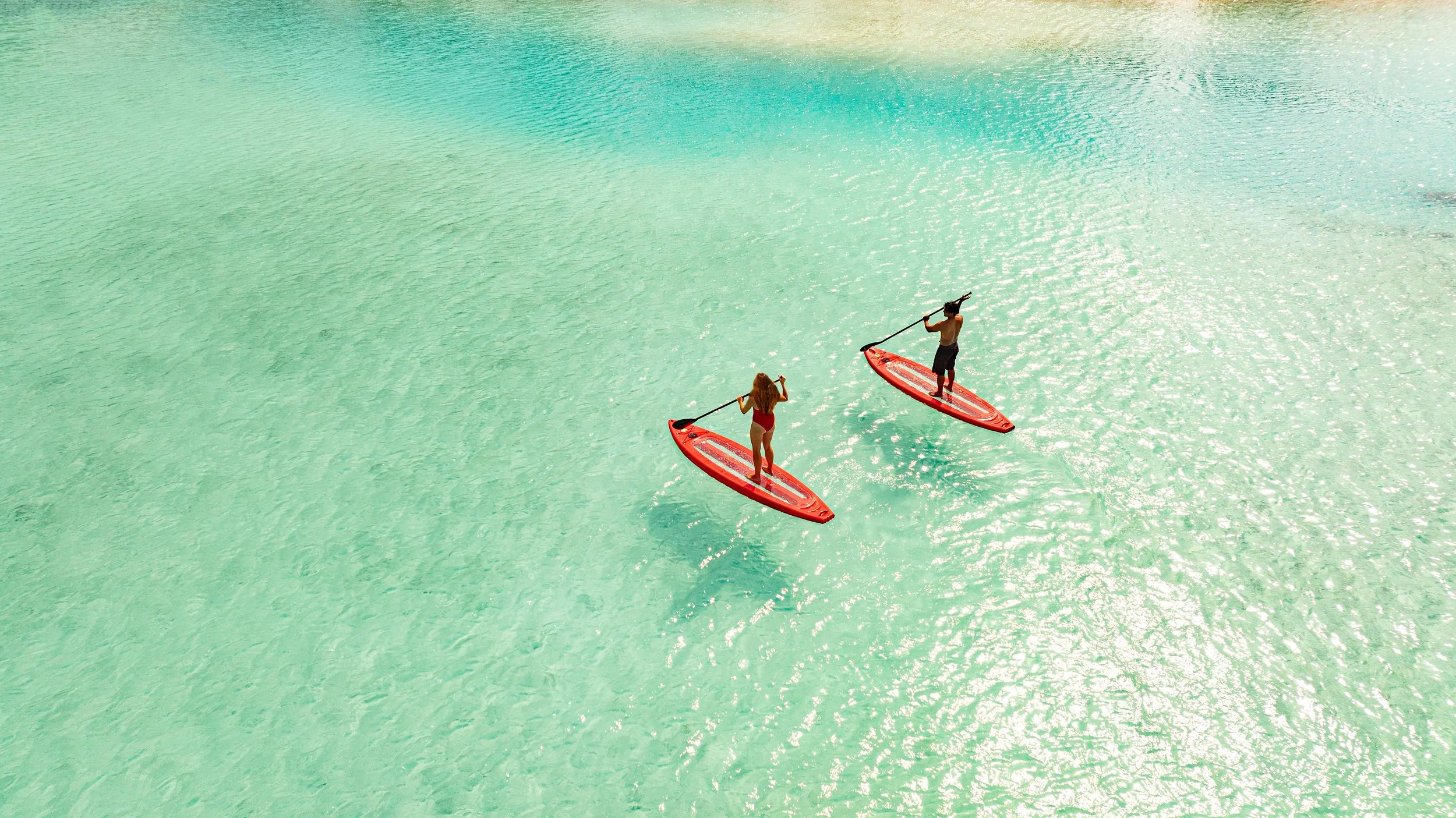 BELLA-Magazine-BOBWI-beach-watersport-lagoon-paddle.jpg