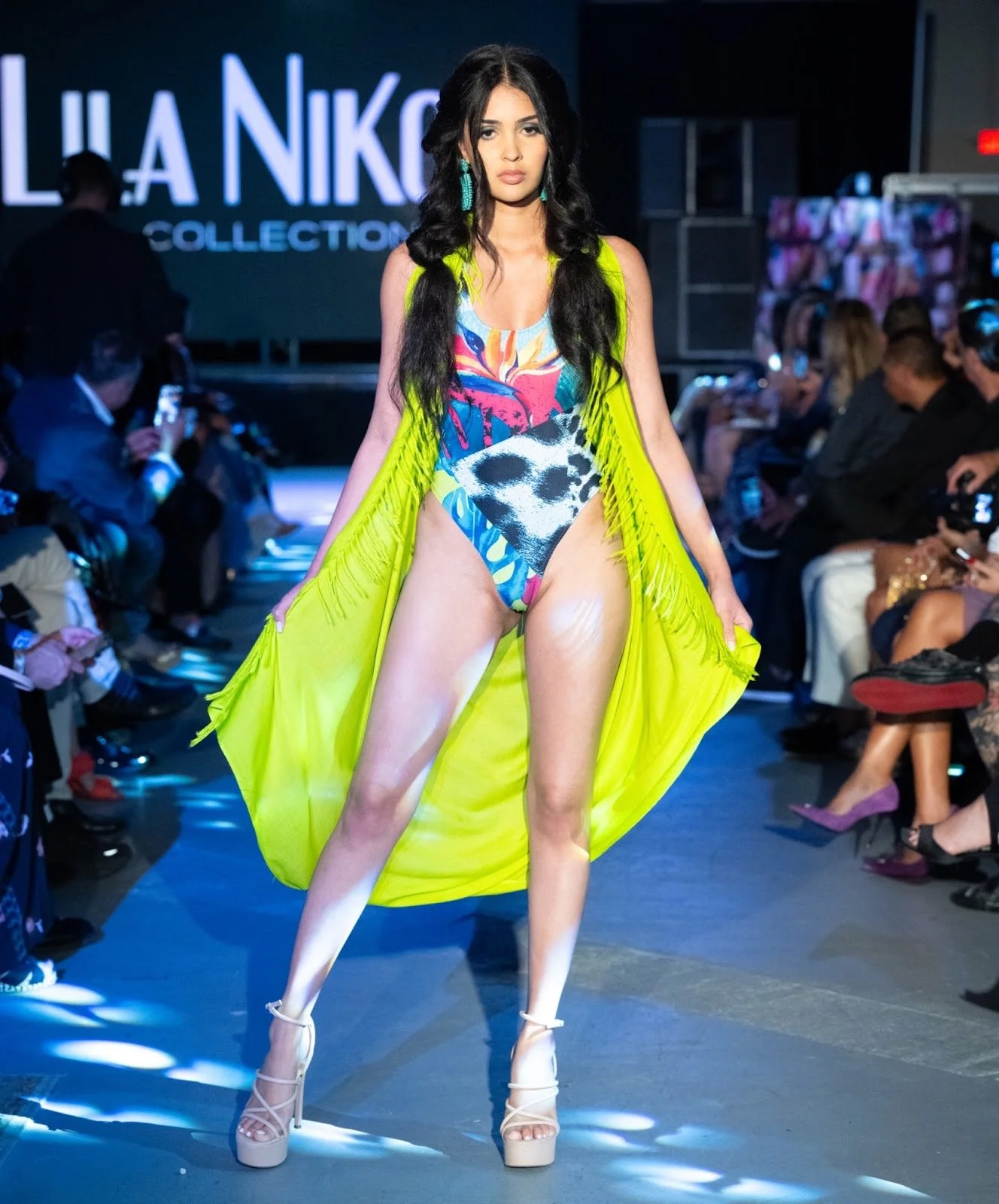 BELLA-Magazine-Daniela-artweek ahf 9.jpeg