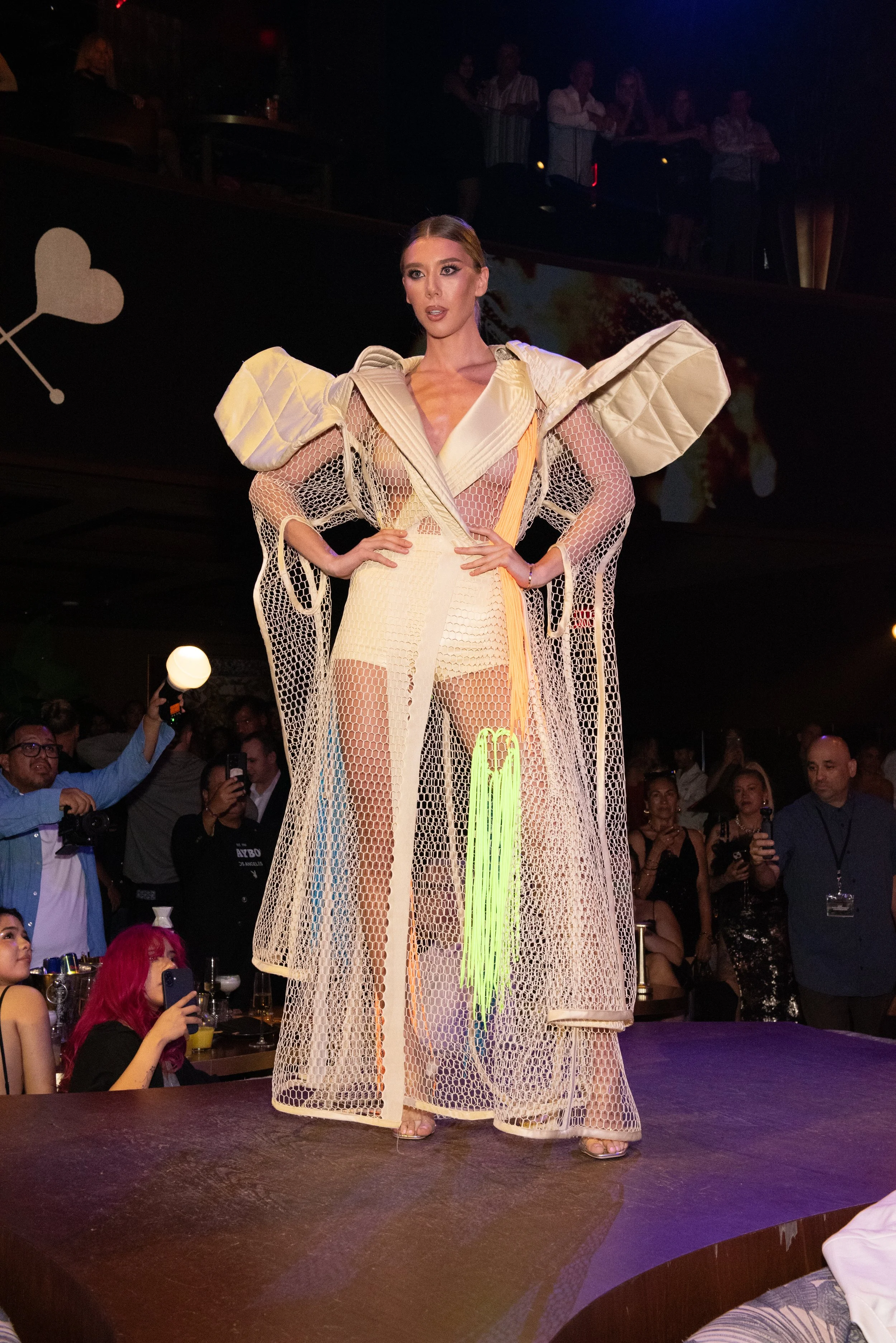 BELLA-Magazine-Daniela-artweek ahf 14.jpg