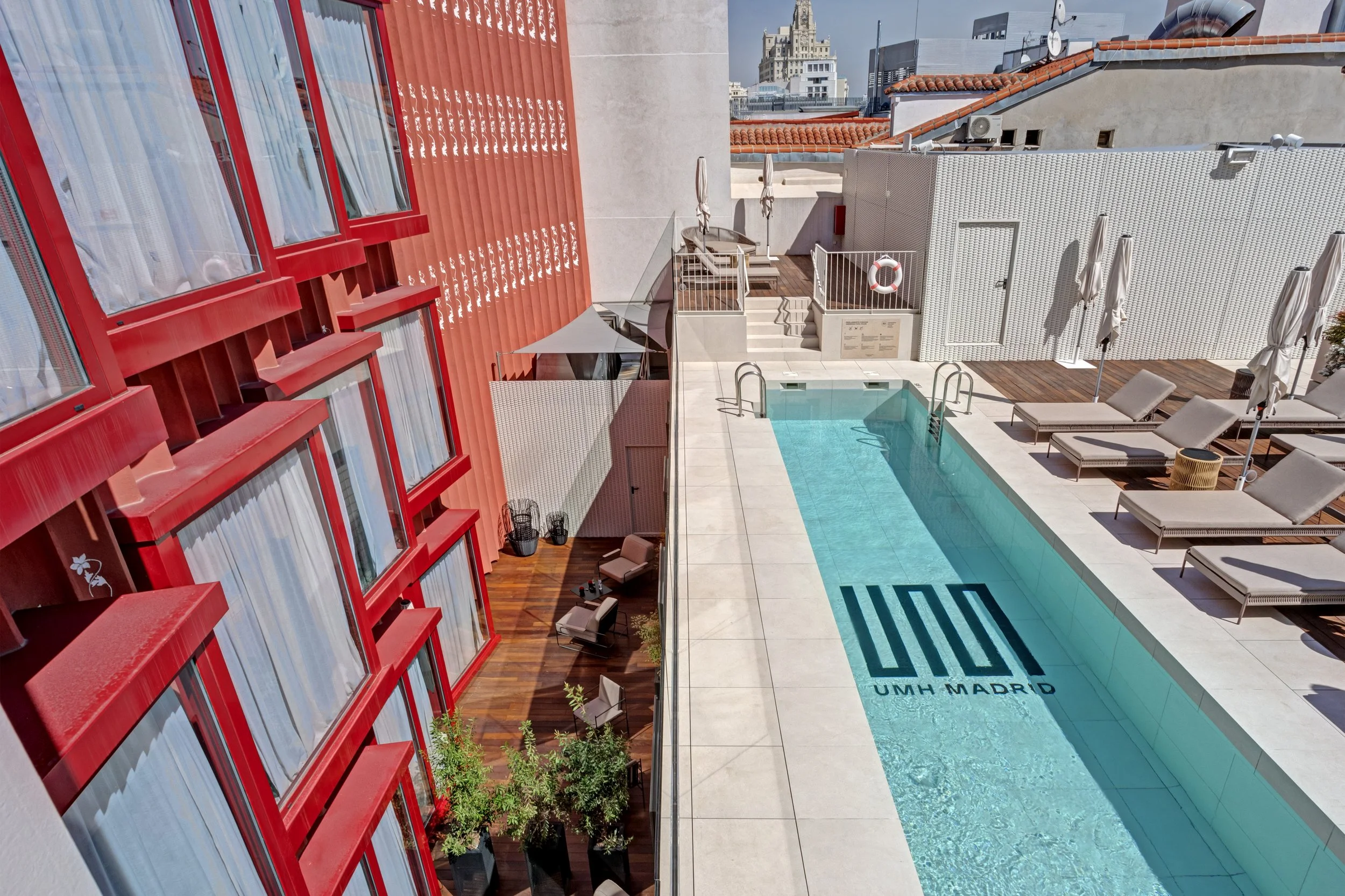 UMusic Madrid - Pool.jpg