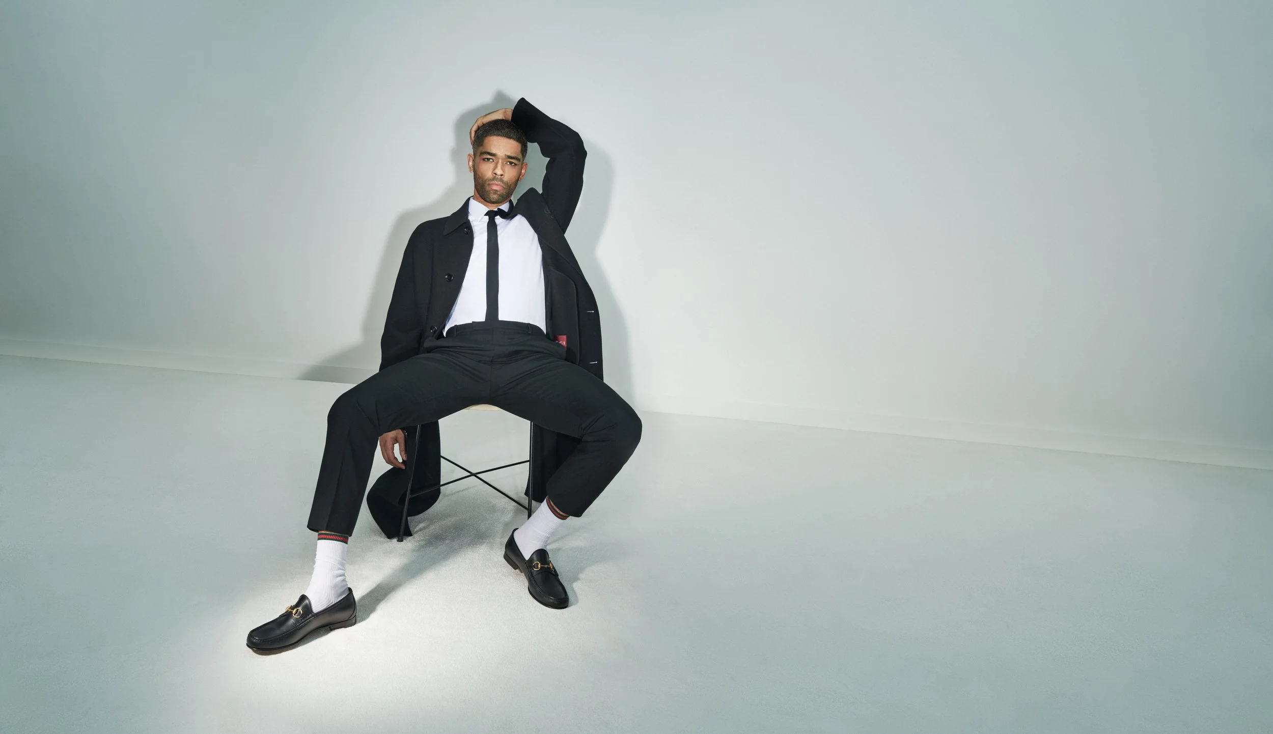 OFFICIAL CROP_SHOT_08_HS_231219_GUCCI_LOAFERS_0488.jpg