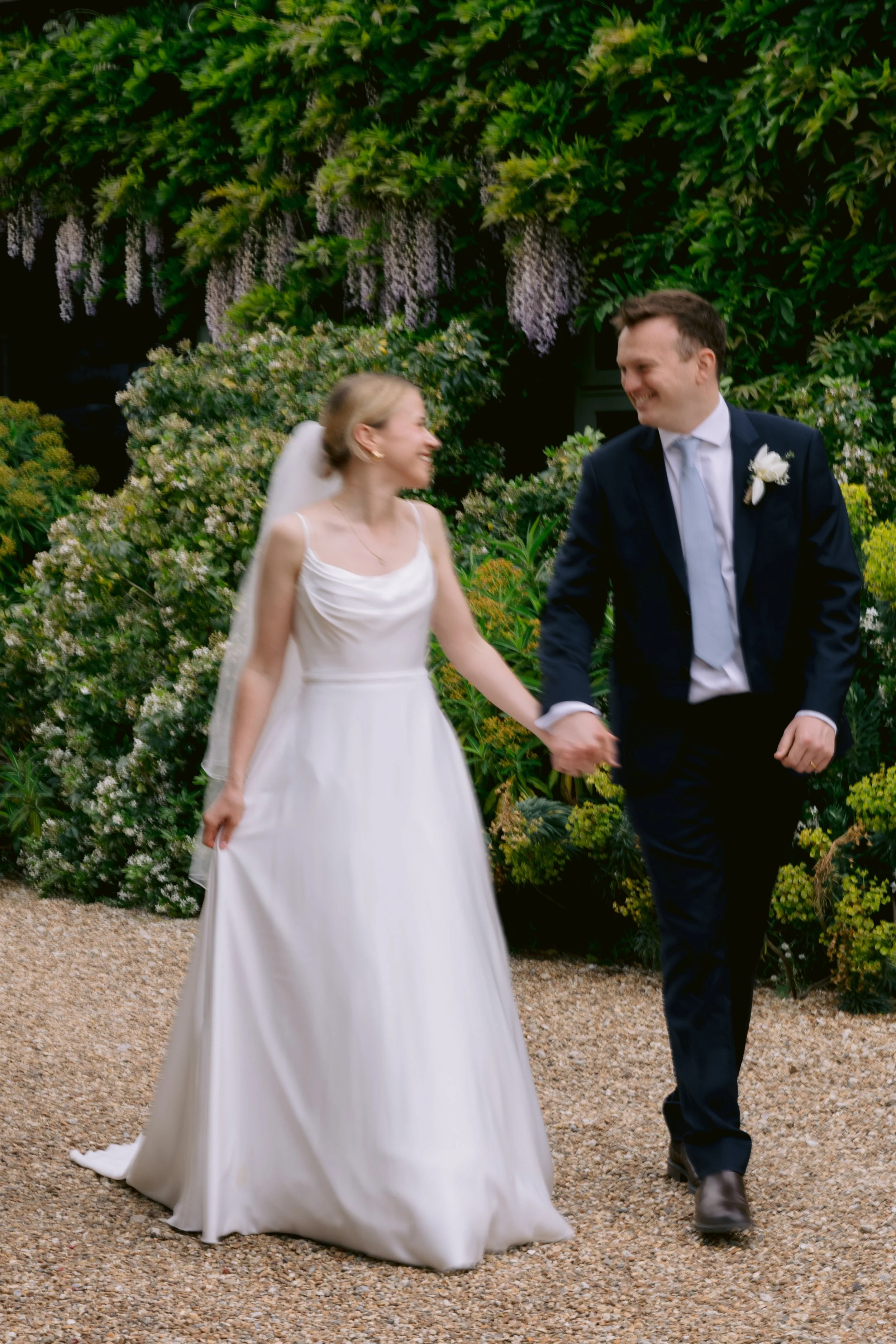 Annabel&Zach_SneakPeek_Bronte Morel Photography-26.JPG