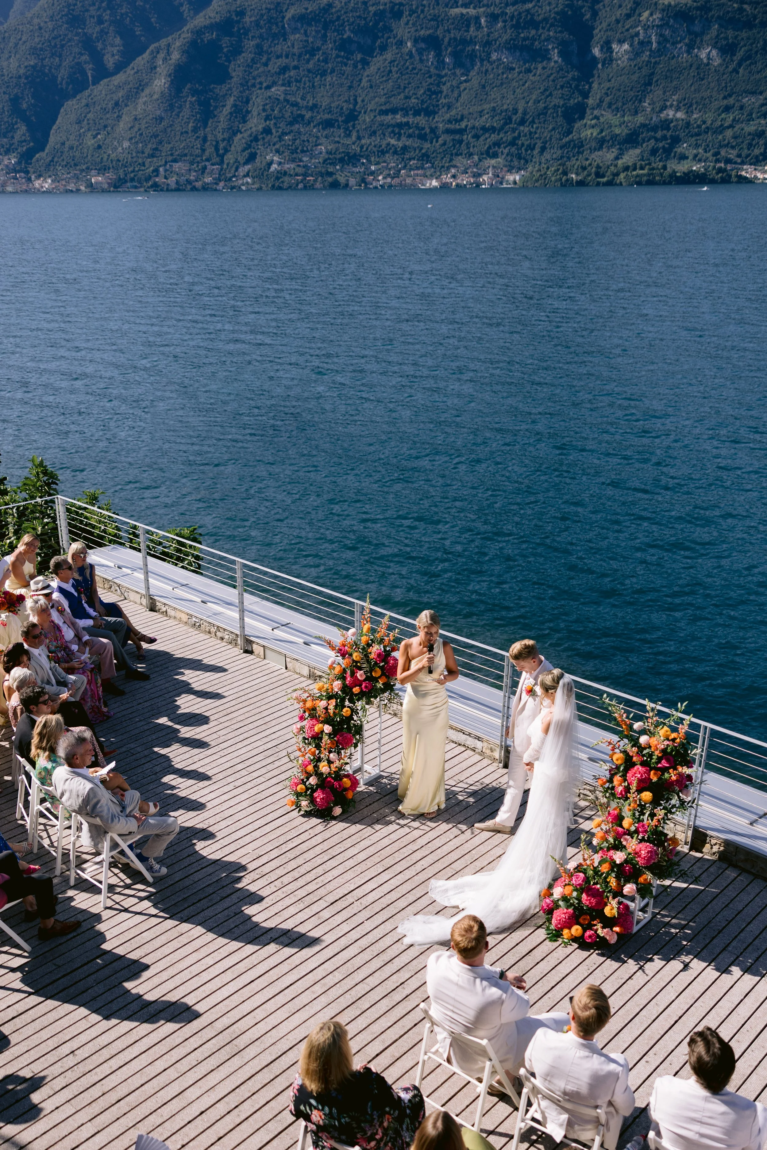 Georgie&Ross_LakeComo_BronteMorel -19.JPG