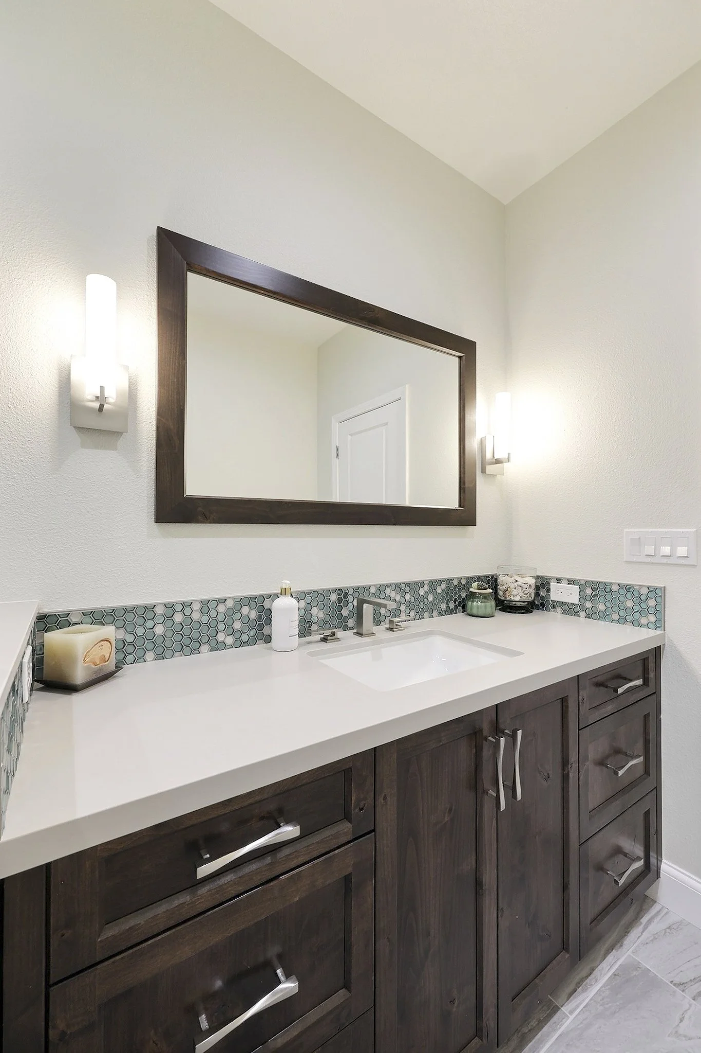 7562Strath.ErinLoftinDesign.DeviPridePhotography49.jpg