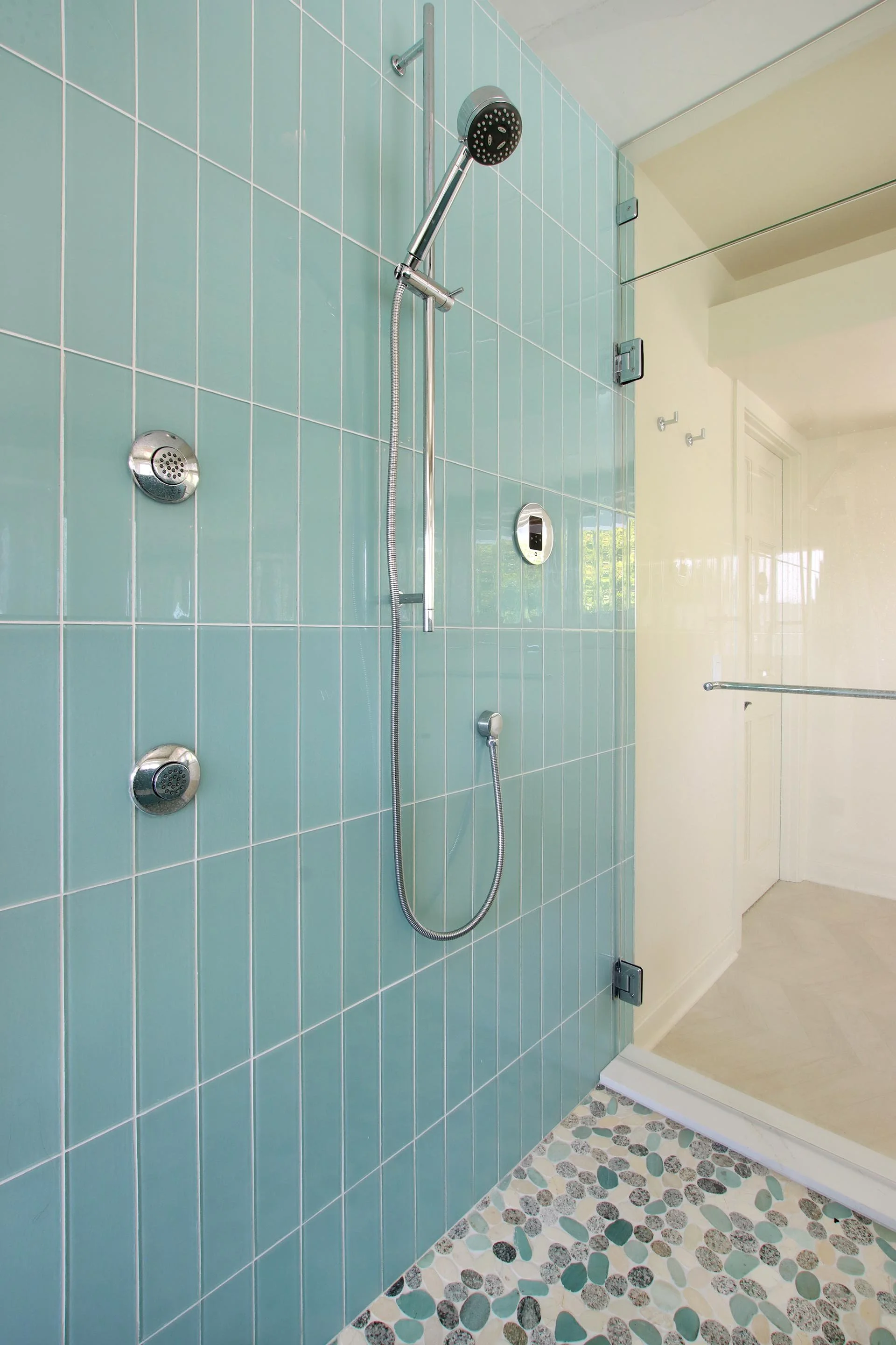 450_heather_point_bathroom17.jpg