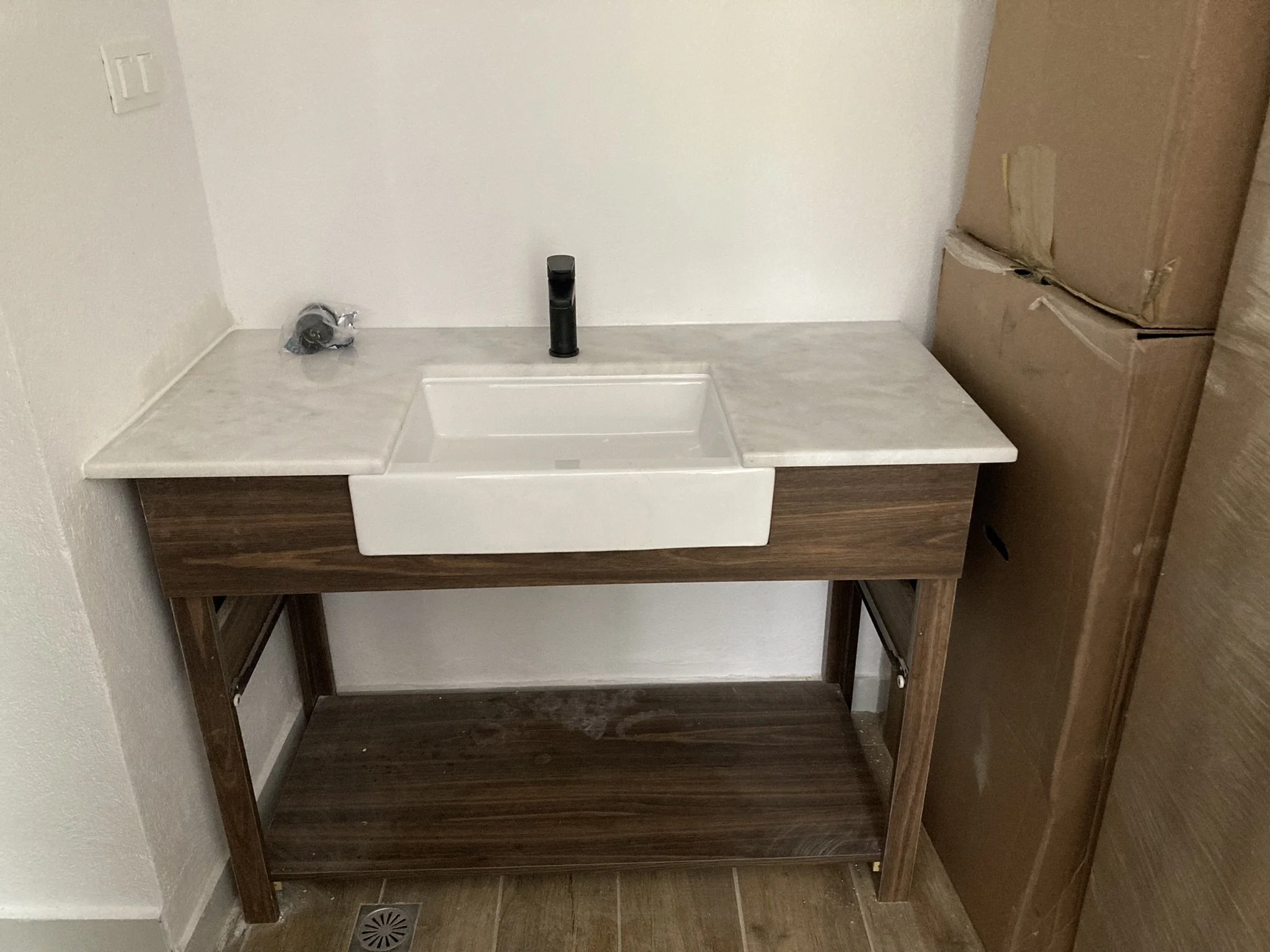 Bespok bathroom unit.jpeg