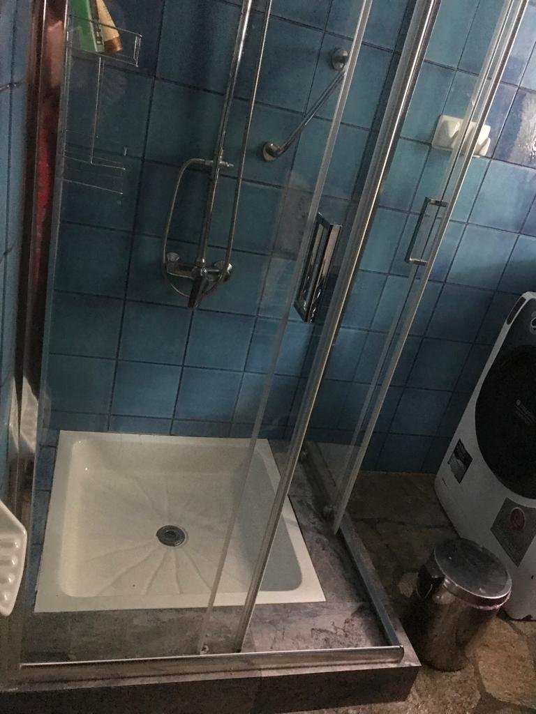 Bathroom before .jpg