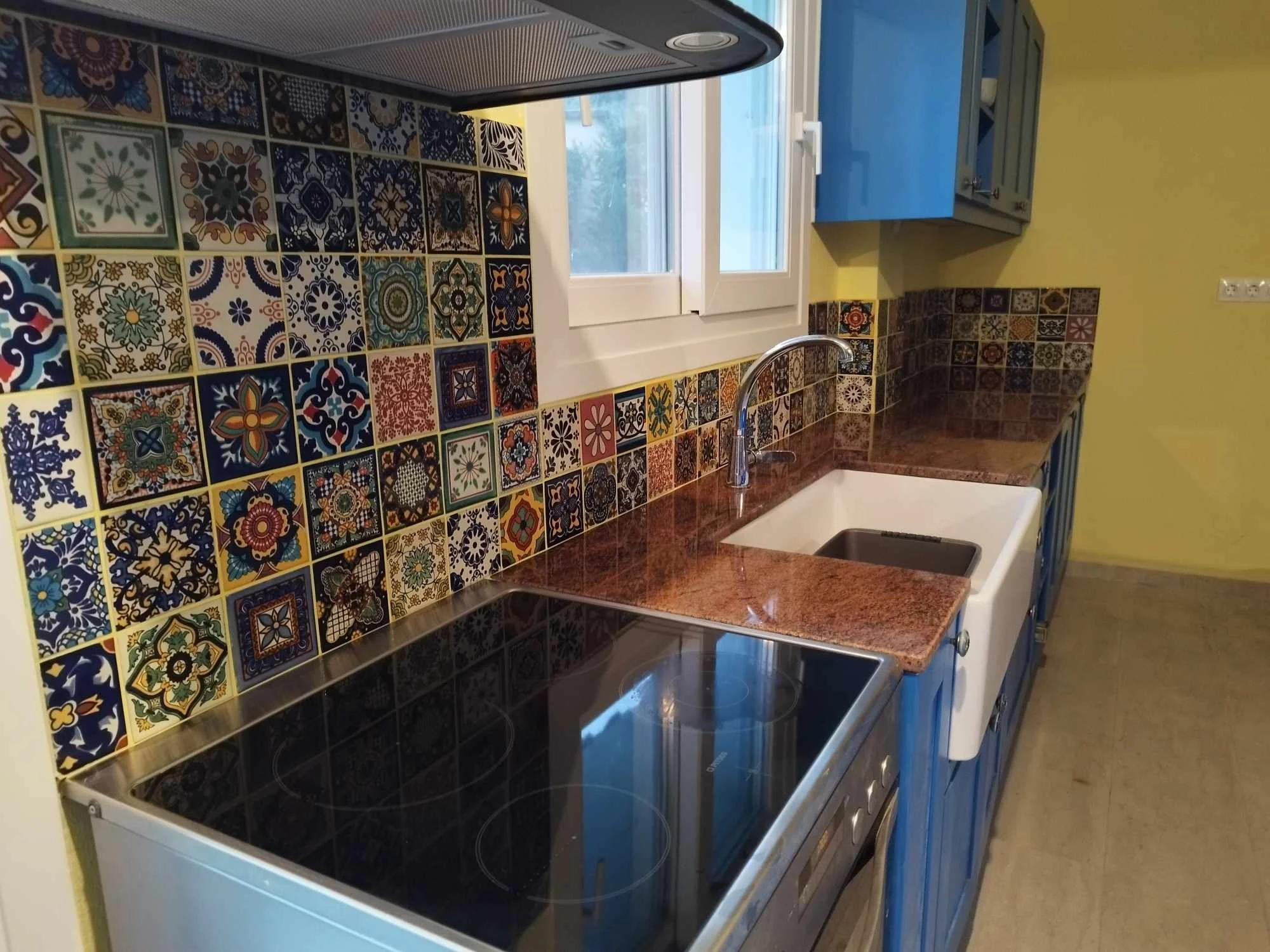Kavallouri kitchen.jpg