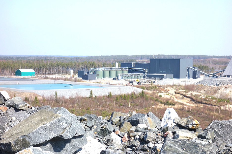 View from the 3 million tonne L.G. stockpile