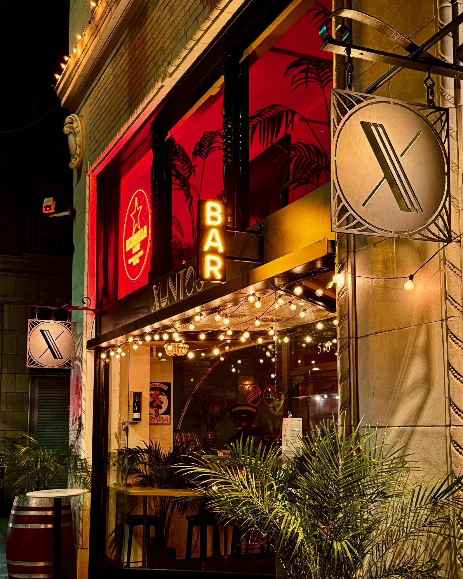 Bar