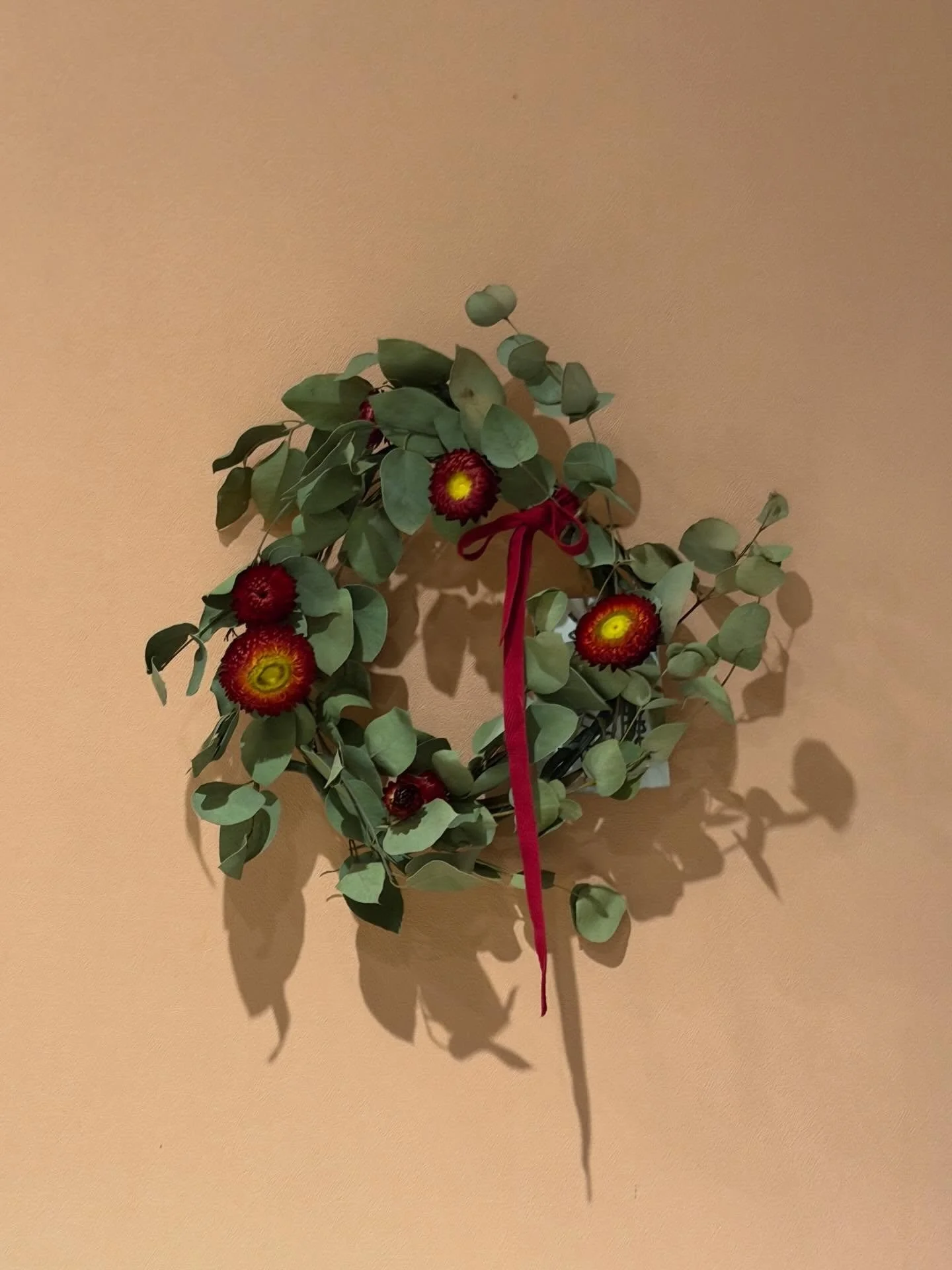 Wreaths, for remembering.
Natural, sustainable, foam-free, compostable, locally grown.

Remove the velvet ribbon and the rest of your wreath can return to the earth. How perfect for paying your respects while respecting the environment around us.

In