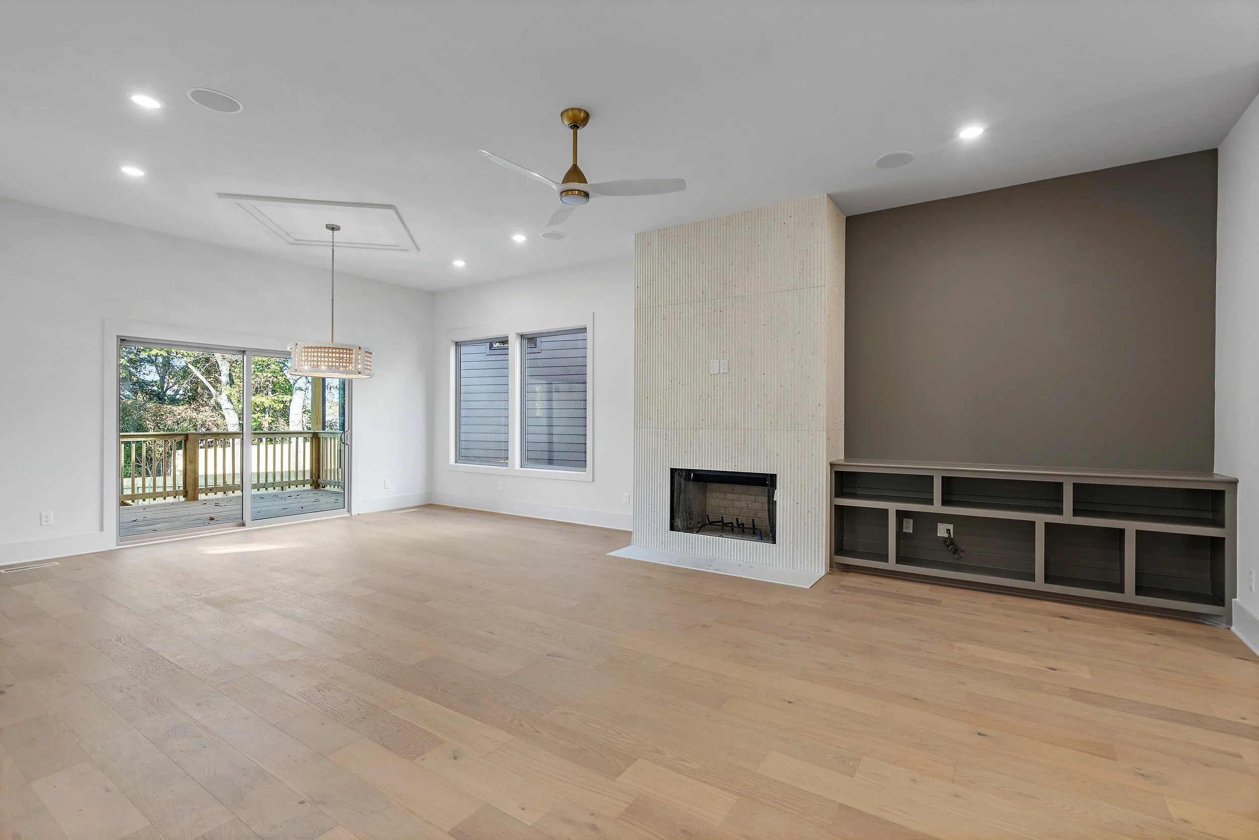 12-PixelCrew_507HighCrestDr(4) (1).jpg