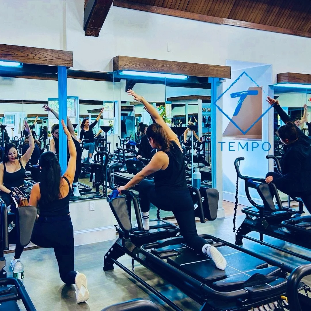 Why stretching after class is beneficial to your post workout recovery..

✨ Prevents strain and aids in faster muscle recovery 
✨ Boosts circulation of oxygen and blood 
✨ Reduces muscle soreness and improves flexibility 
✨ Calms the nervous system 
