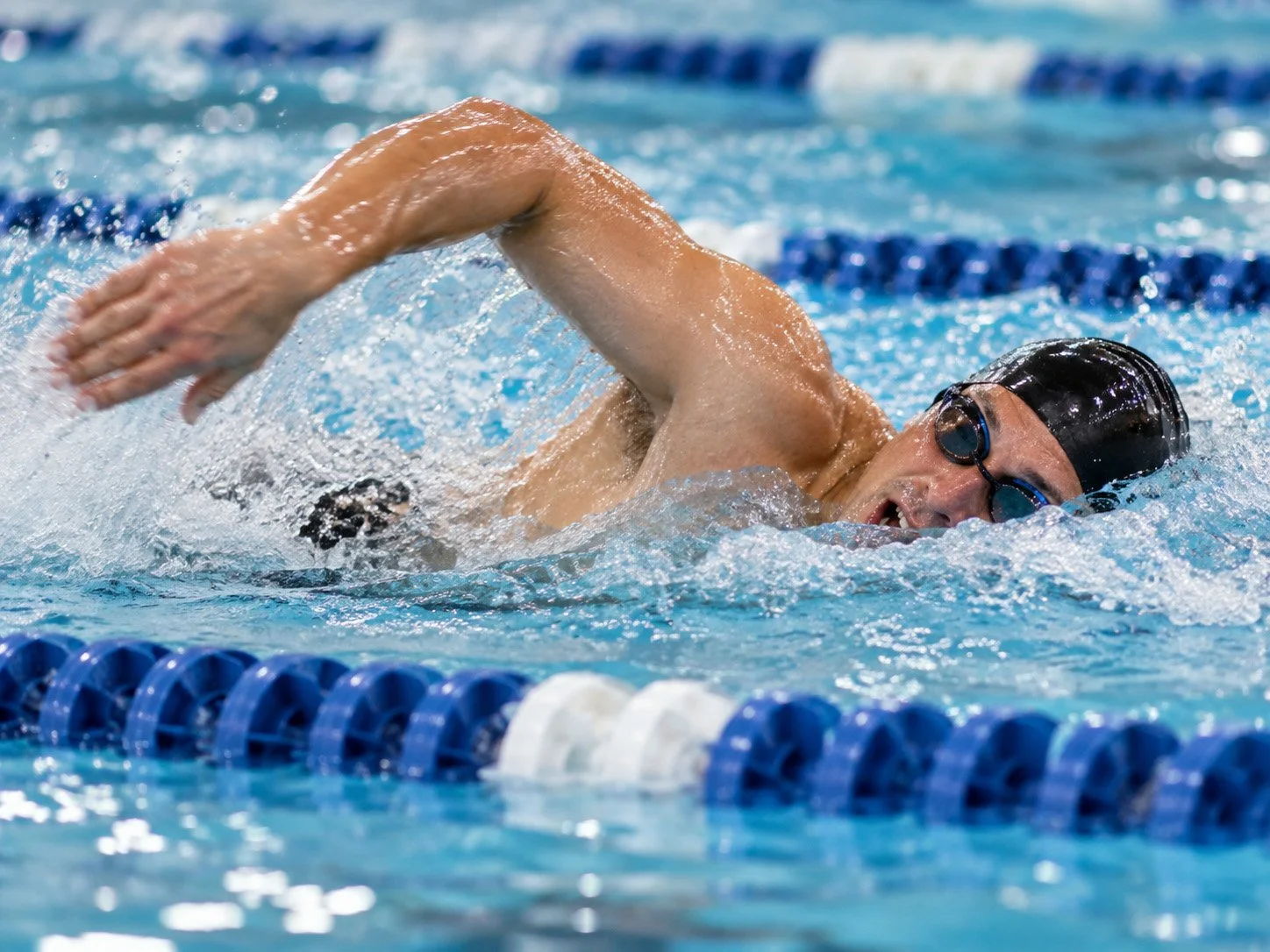 Swimmer training in the pool