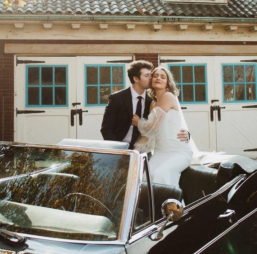 How beautiful is this shot from @wildheartscreativeco 
They’ll be ready to meet all of our incredible brides at our Bridal Showcase featuring Monte Durham on January 13th at 5:30pm at Stambaugh Auditorium! 
Tickets are $20. Pre sale tickets ha