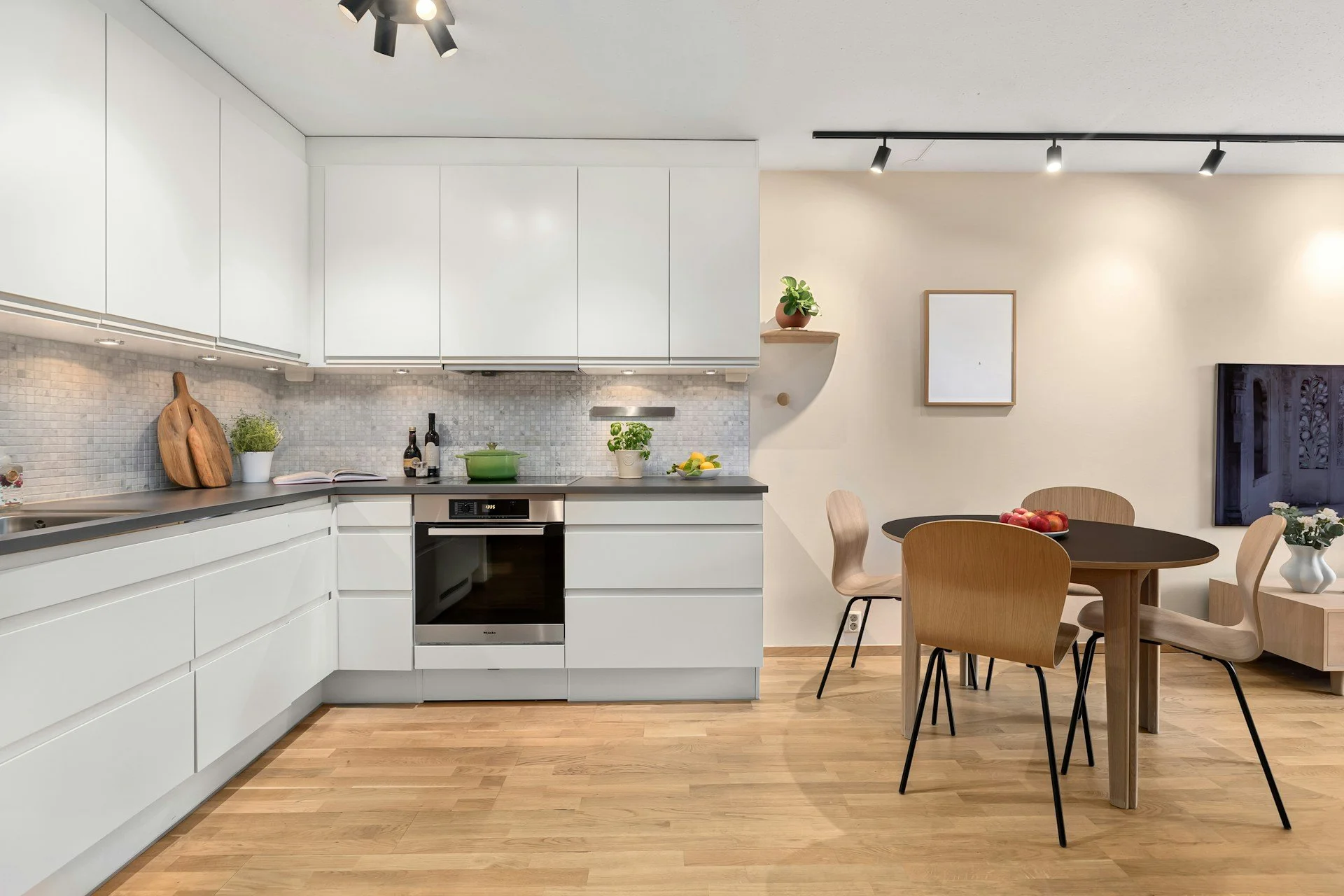 Best Time to Remodel a Kitchen in Edmond Is Not What You Expect