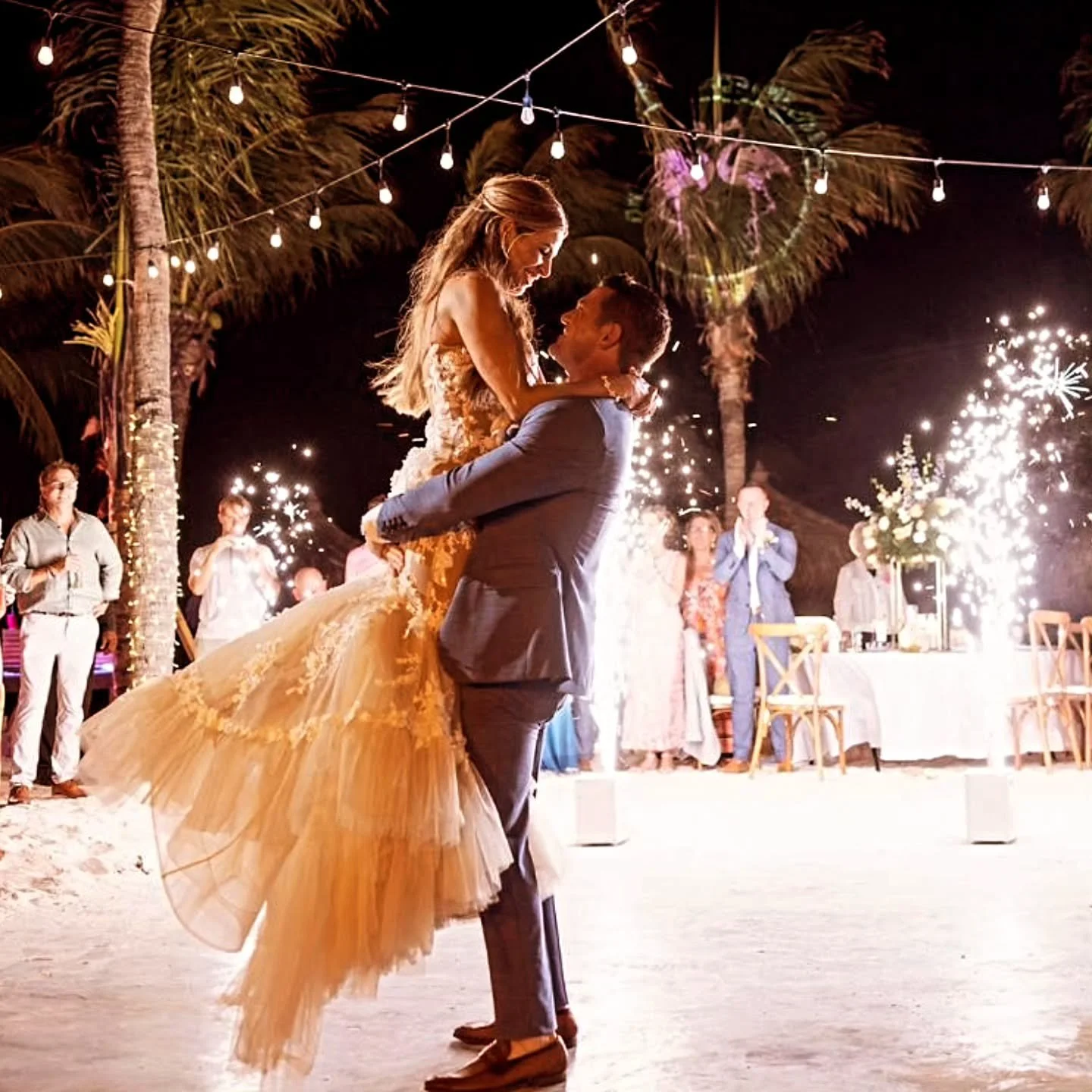 Still floating on cloud nine after seeing these two light up the dance floor in Aruba ✨🌴💍
.
.
From the very first lesson when nerves and doubts were stronger than the steps, to this breathtaking moment under the island sky&hellip; the transformatio