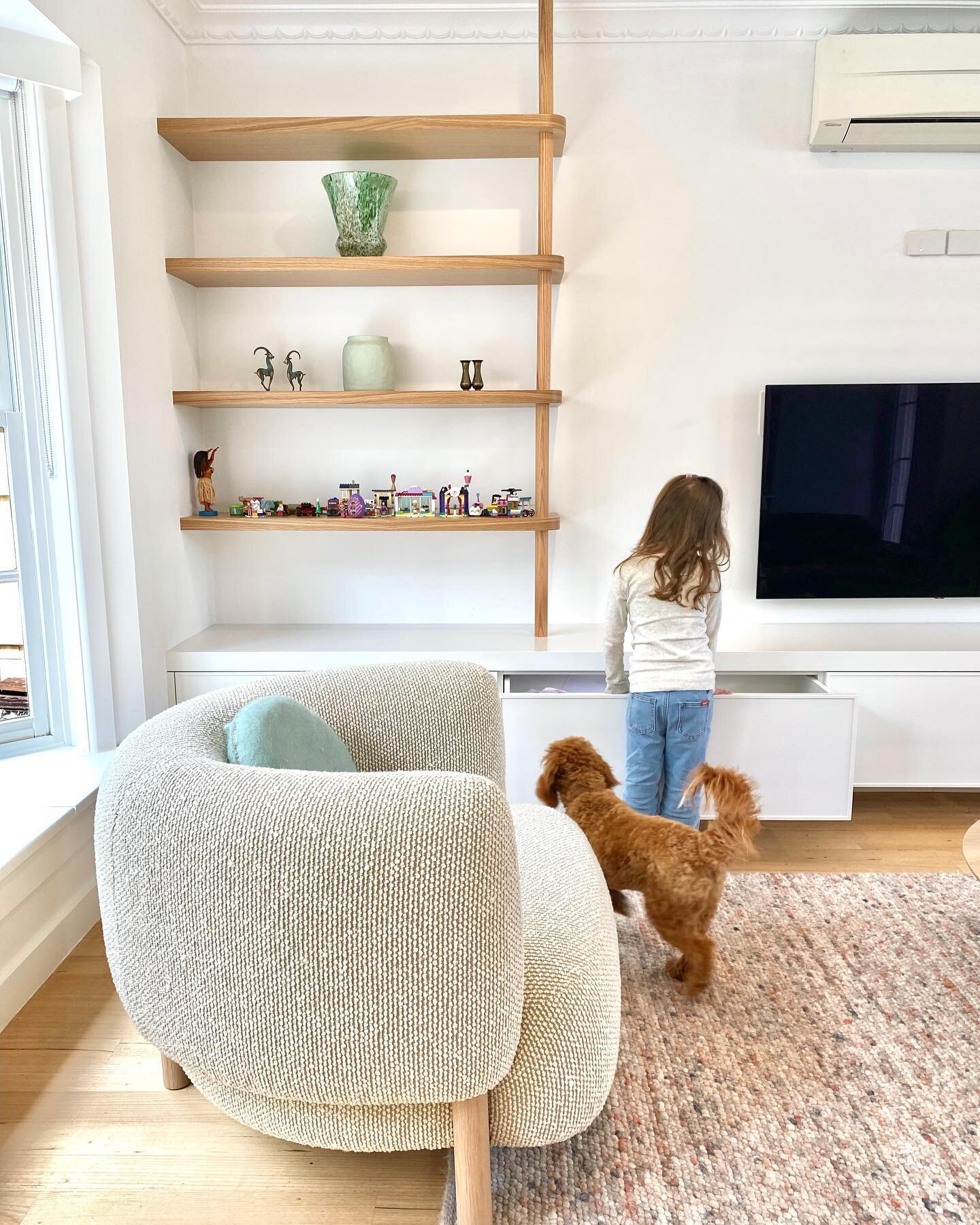 Take a look at this renovated living room! We're loving the feminine and soft neutral colour palette we used to design the shelving and entertainment unit. 

We took on a smaller job to help our client, who was having trouble finding someone to quote