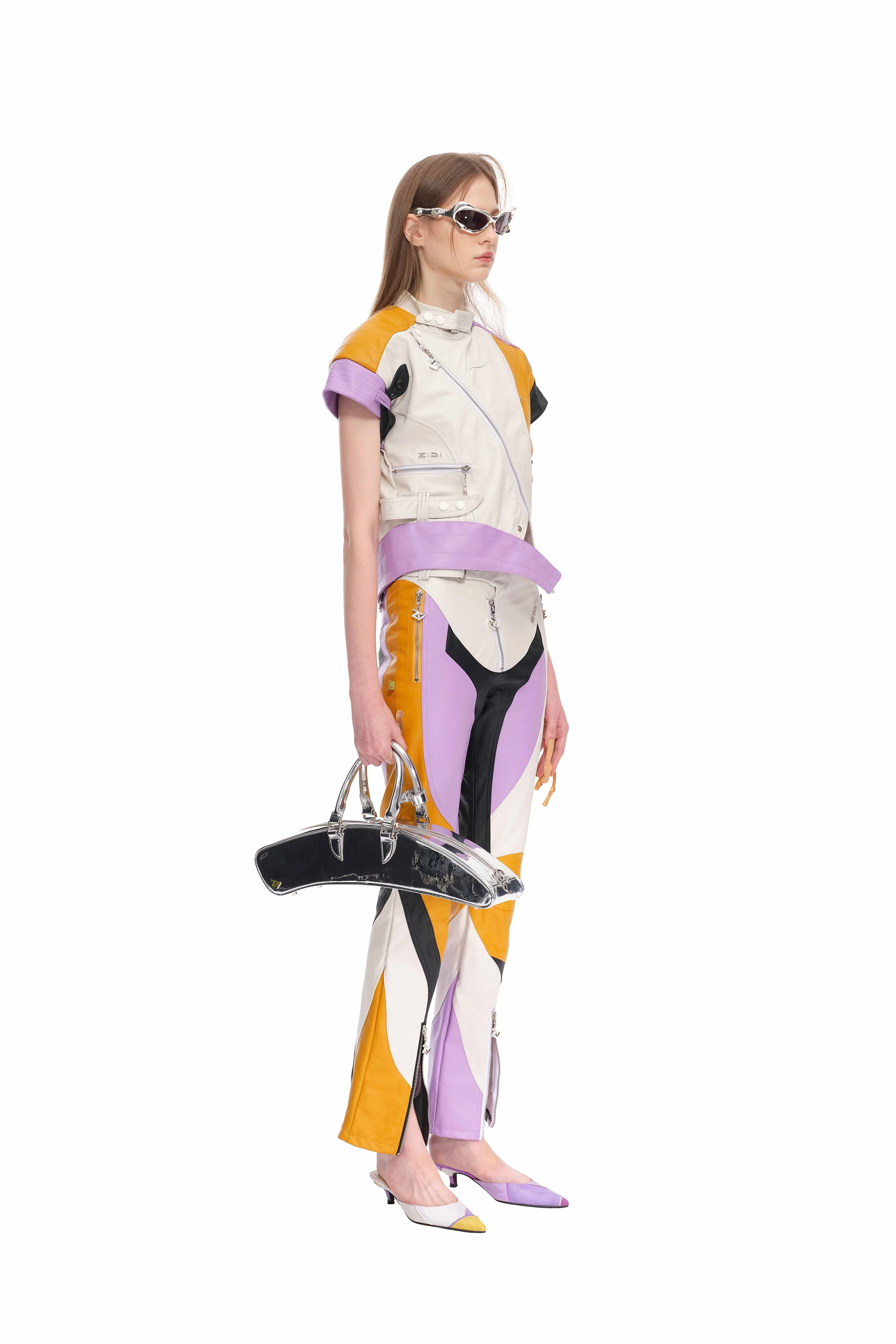 LOOK 23