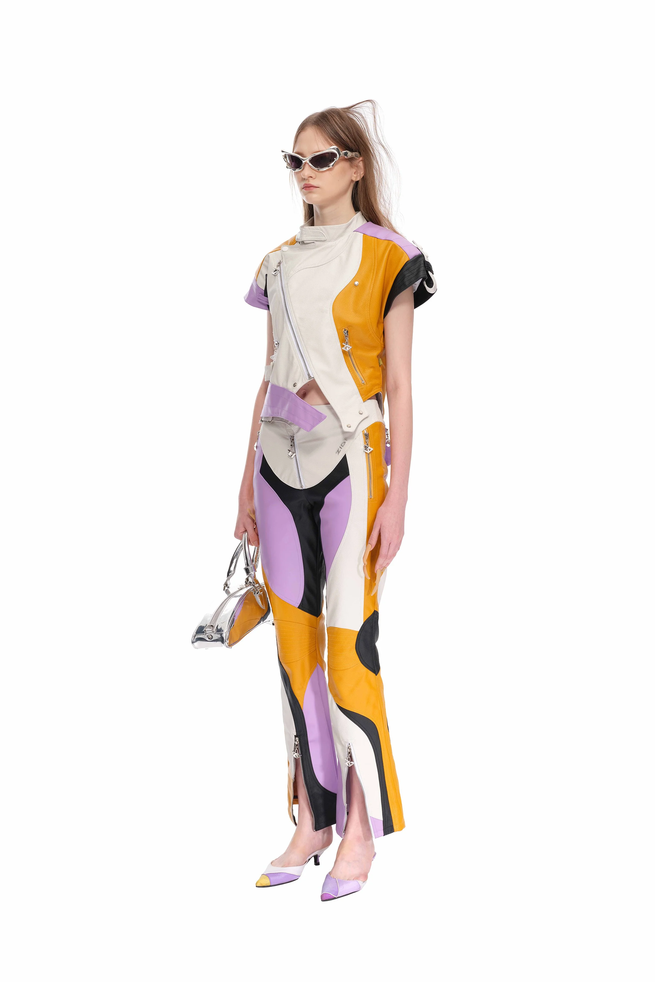 LOOK 23