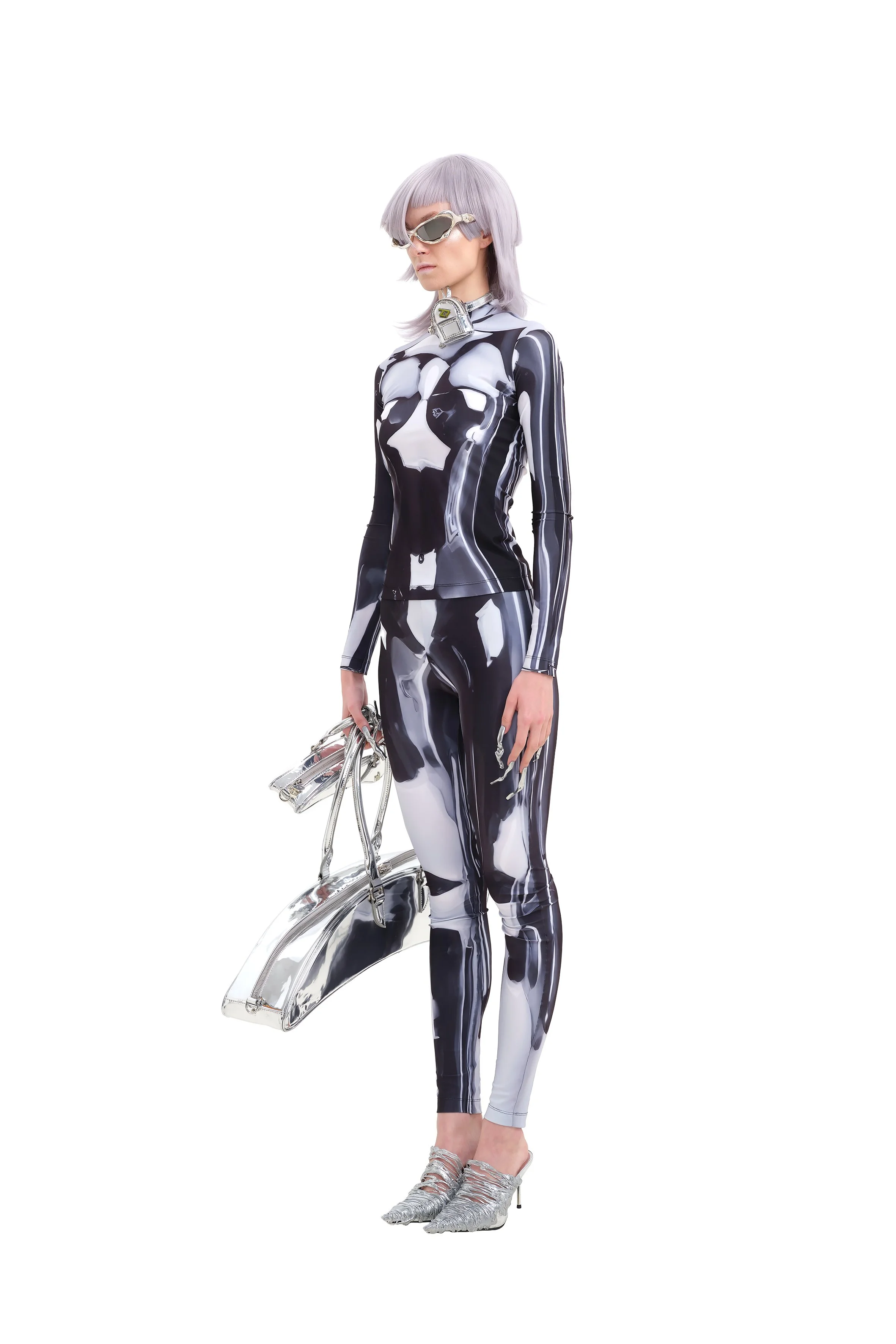 LOOK 28