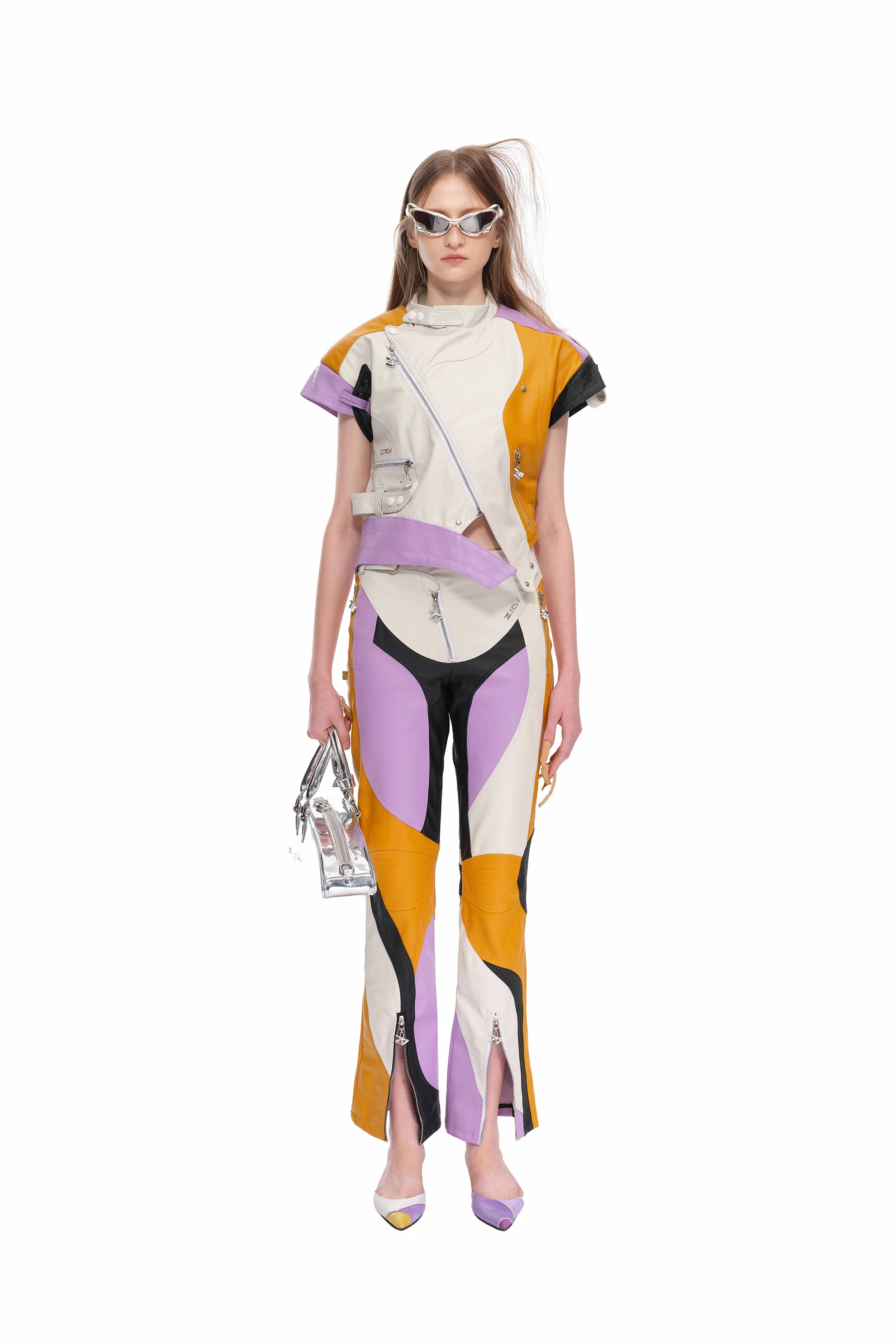 LOOK 23