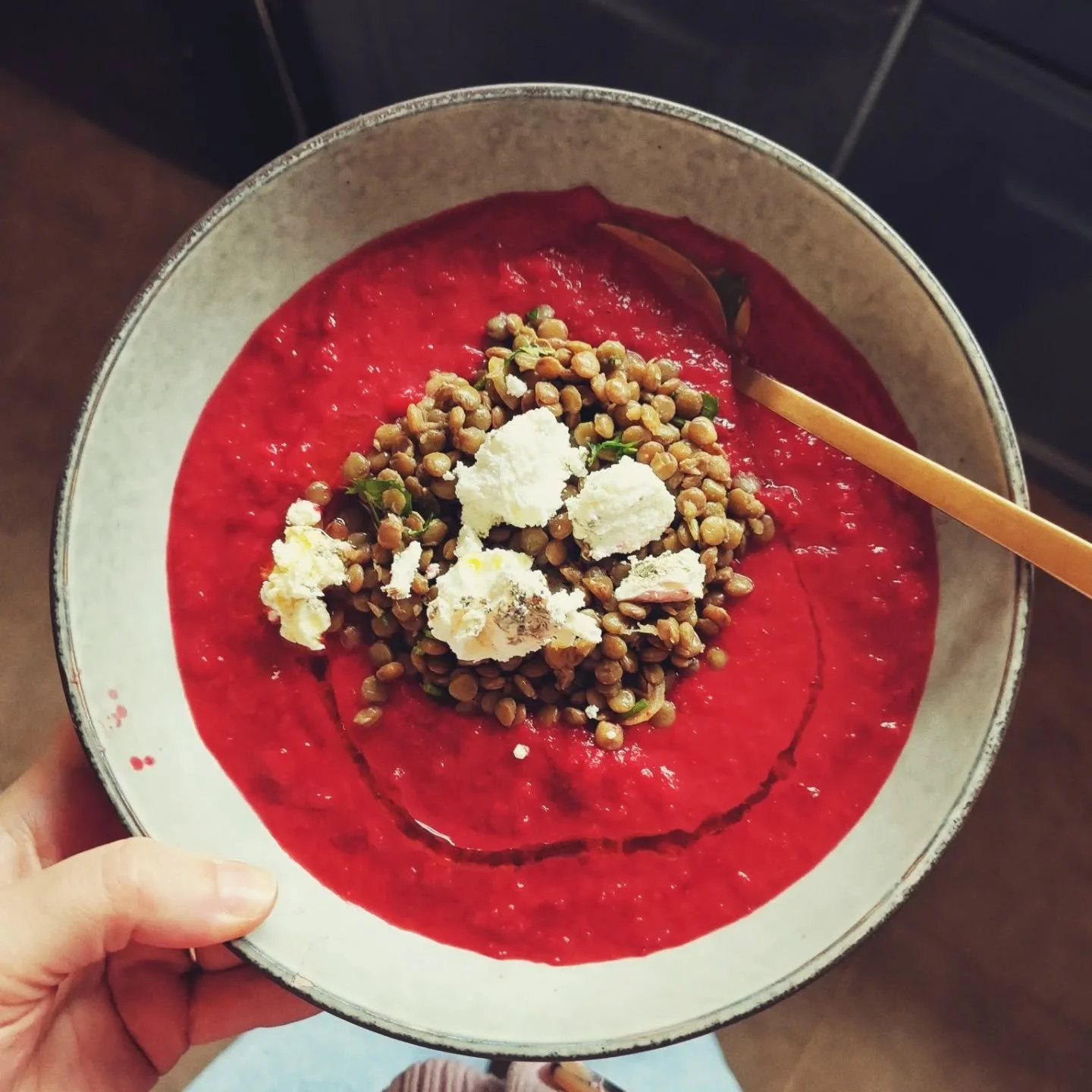 December doei doei je was veel, warm, hectisch en vol, tot over gelukkig pas weer een jaar!
🍎 Kraamsoepjes
🍎 Kraamdankjes
🍎 Huisjes van karton
🍎 Bananenbrood 16.736
🍎 Placenta verwerking
🍎 Prachtige plakjes 
🍎 Moms-in-balance happy hr 
🍎 Vest