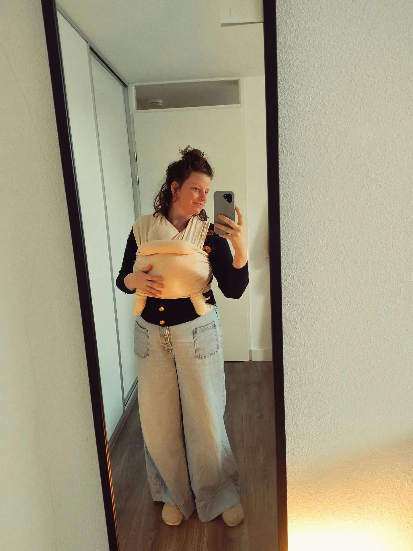 Baby's komen als zij er klaar voor zijn. Niet per se wanneer wij er ruimte voor hebben in de agenda! Dus soms in dit beroep mogen we dubbelen. Dat houdt in 's ochtends in het ene gezin, en 's middags naar het andere! Dit is een belangrijk aspect om r