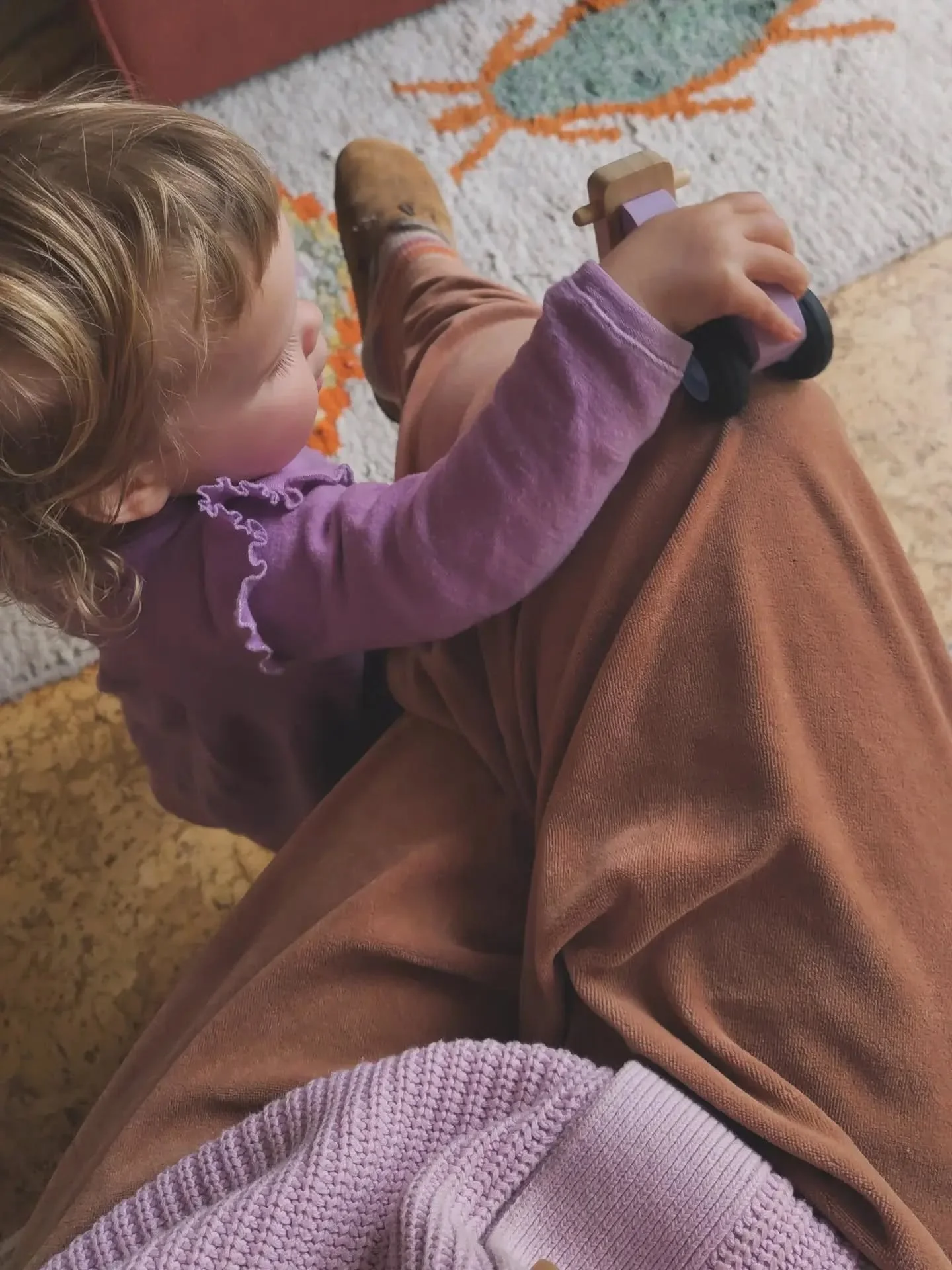 Team Lila 💜

Gisteren zei ze voor het eerst
'Ik hou van jou'
🥹💖

Kindermagie, she is 🫶 en nog steeds denk ik af en toe 'heb &iacute;k dat gemaakt?! In mijn lijf?'

#kindermagie