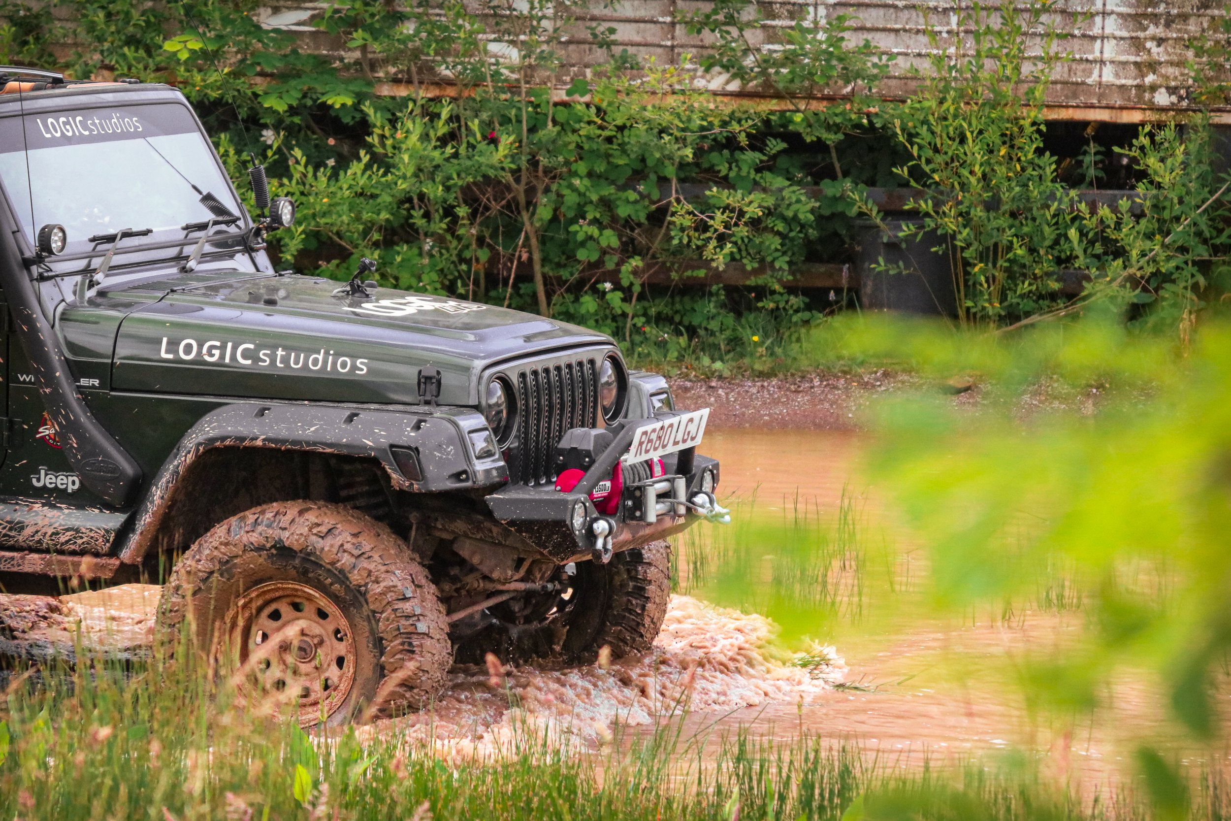 LOGIC 4WD-03.jpg