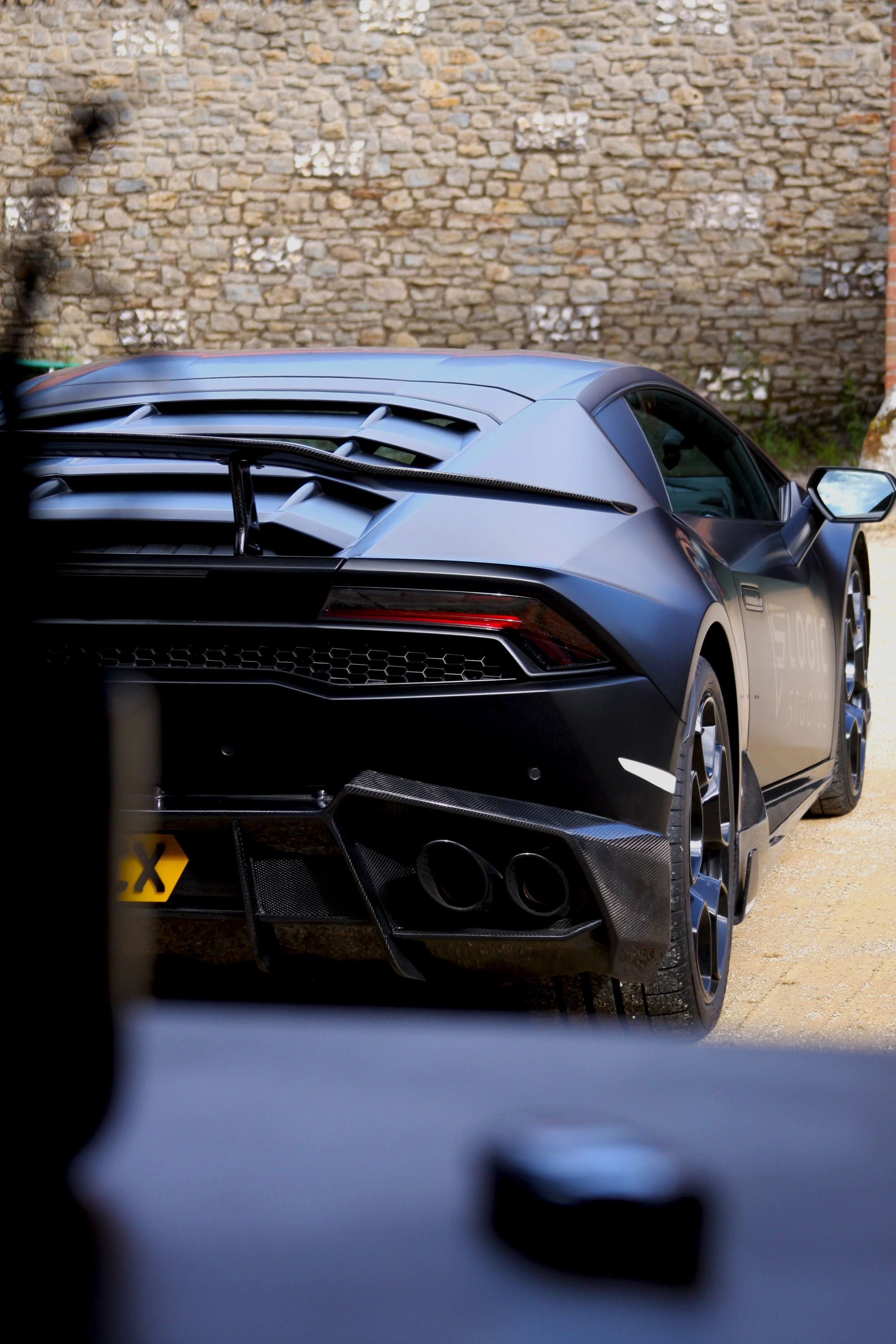 LAMBO1.jpg