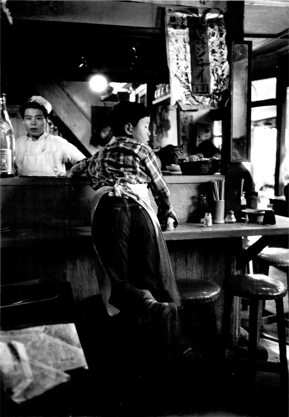  Helper, 1952│via  Wikimedia Commons │© Ihei Kimura 