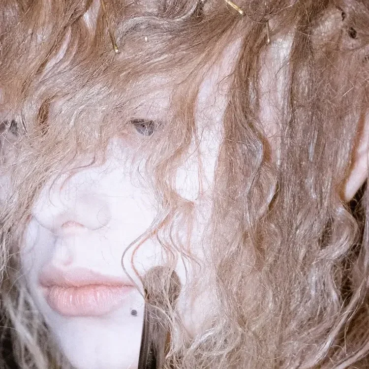 Shedding Roles, Arriving at Existence - mukcyen 26A/W ‘formed’