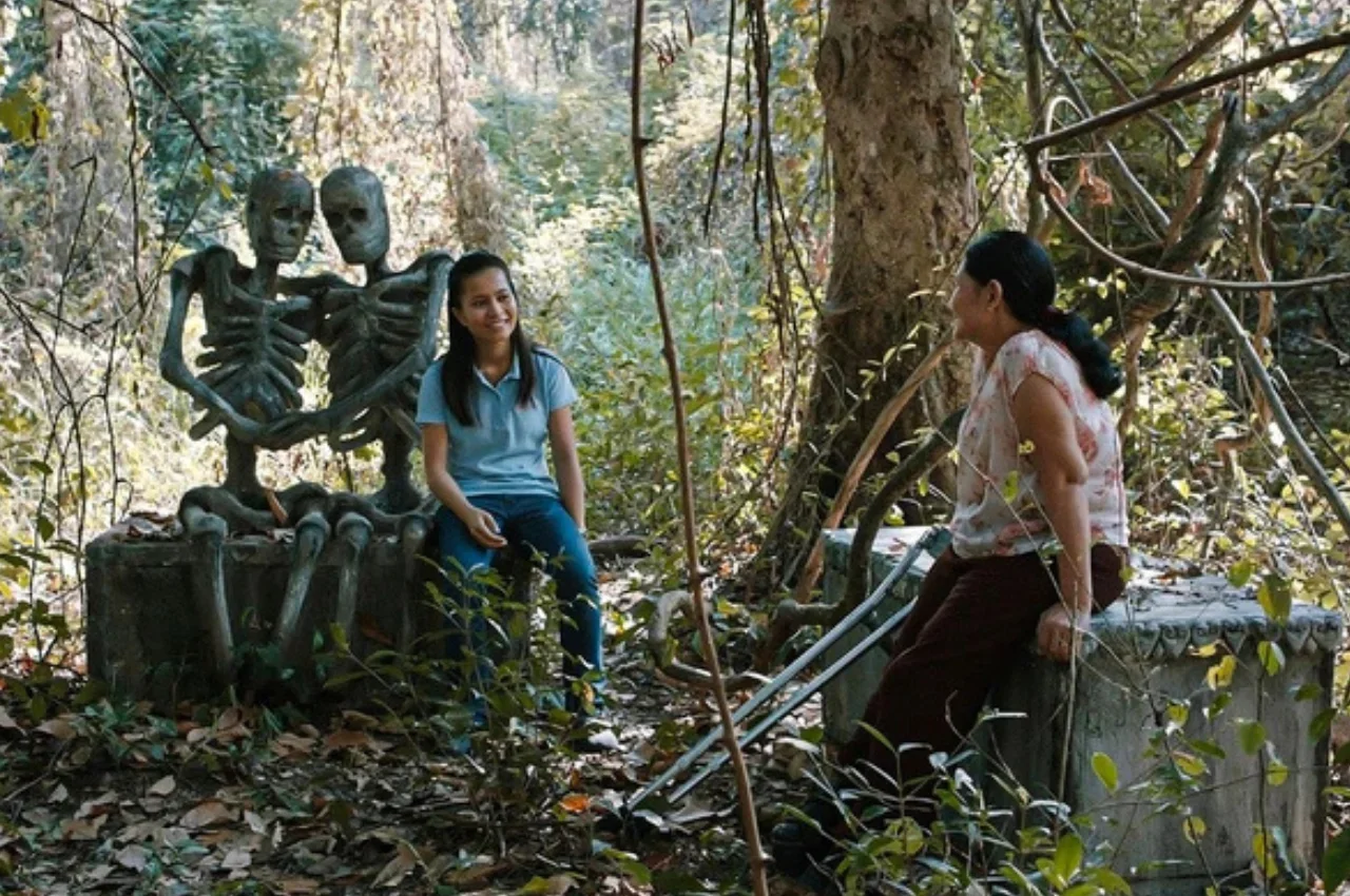 Cemetery of Splendour (2015) — Apichatpong Weerasethakul