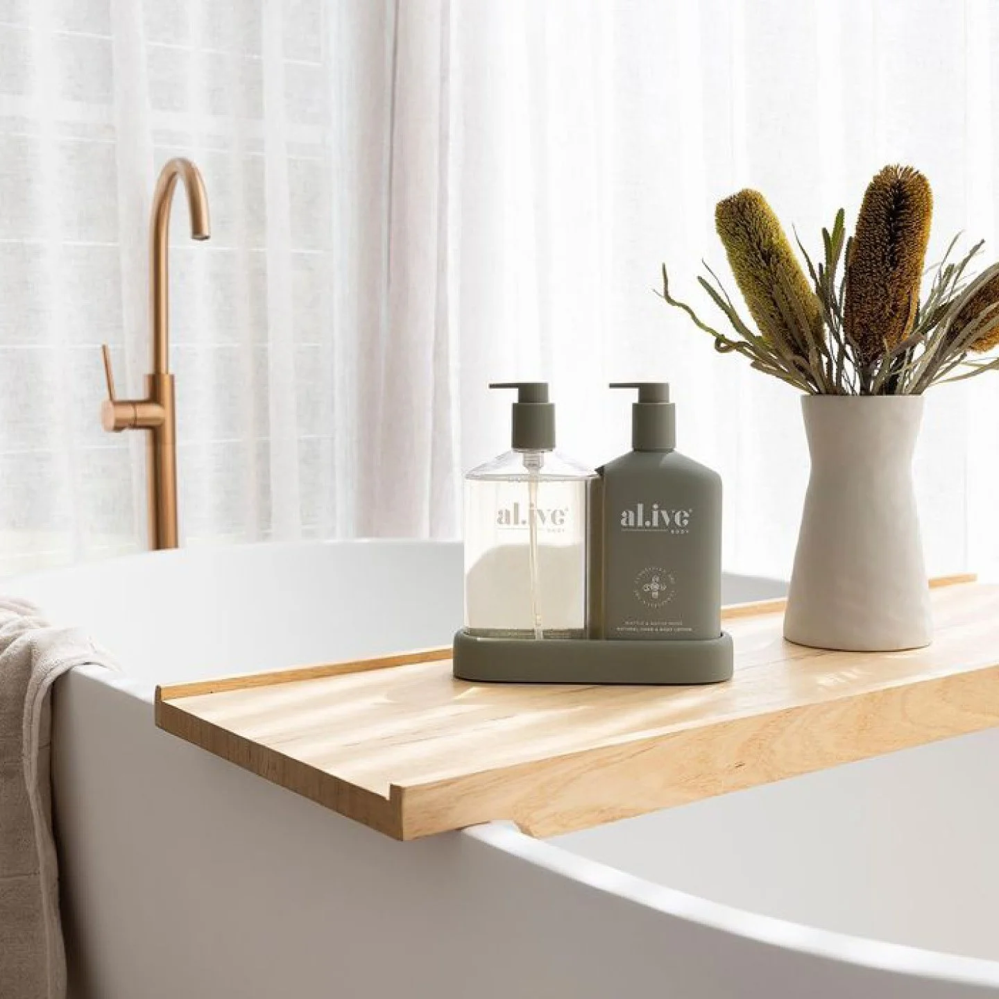 Traditional Bath Tray Tasmanian Oak — The Wood People Company