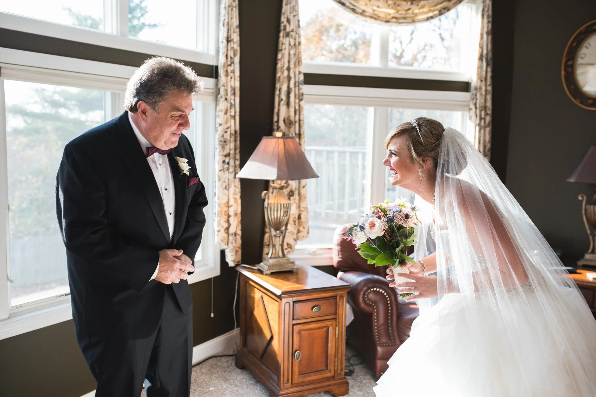 boston-wedding-photographer-father-daughter-first-look-emotional-moment-014.jpg